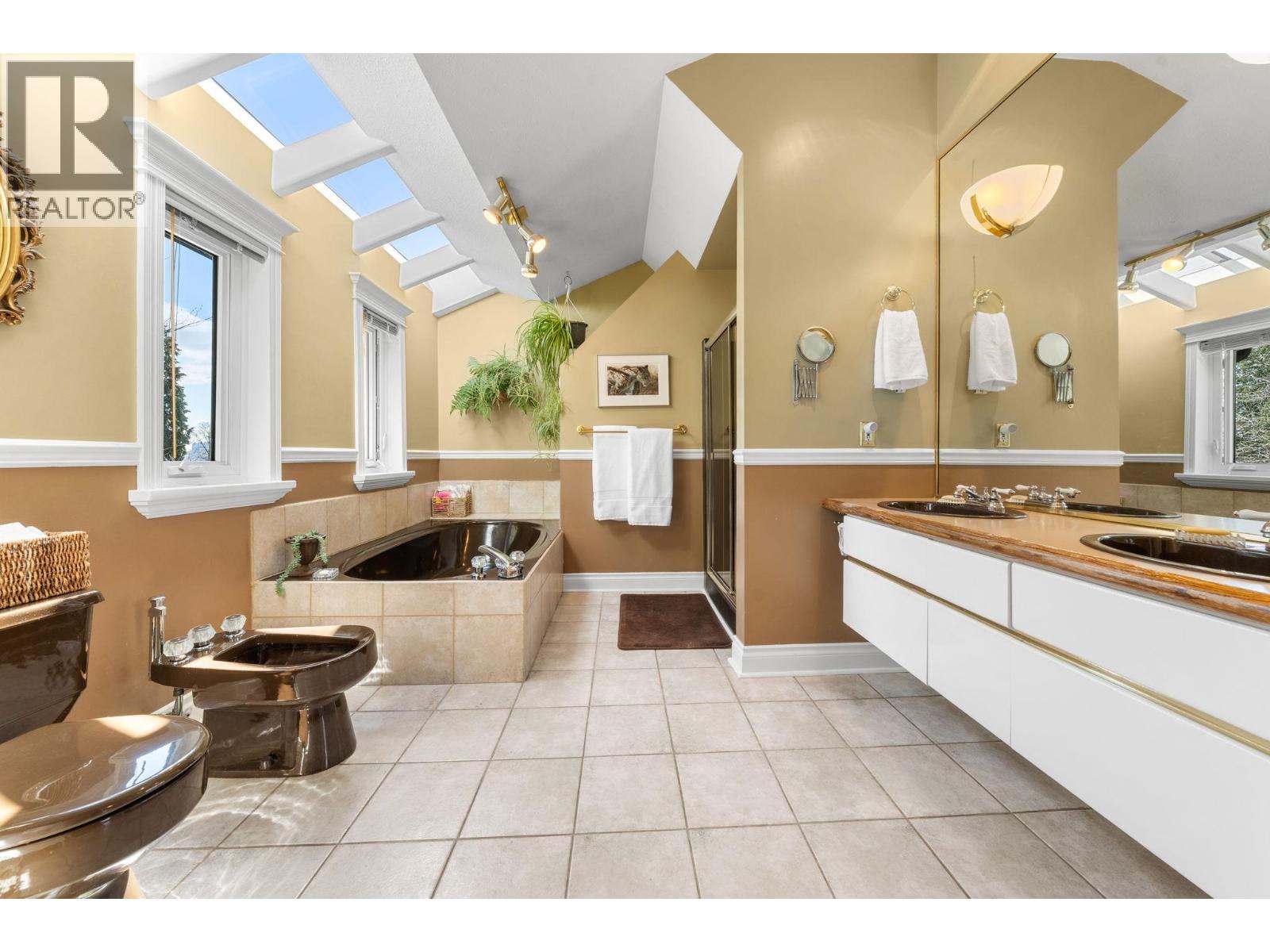 628 E 5th Street, North Vancouver, British Columbia  V7L 1M7 - Photo 31 - R3111195