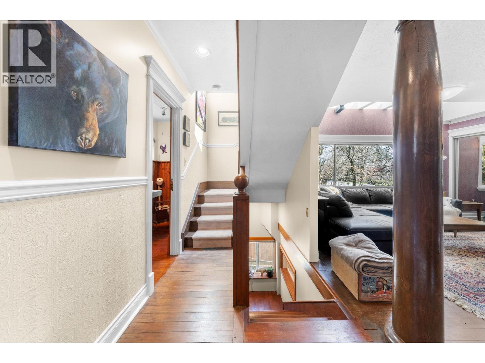 628 E 5th Street, North Vancouver, British Columbia  V7L 1M7 - Photo 5 - R3111195