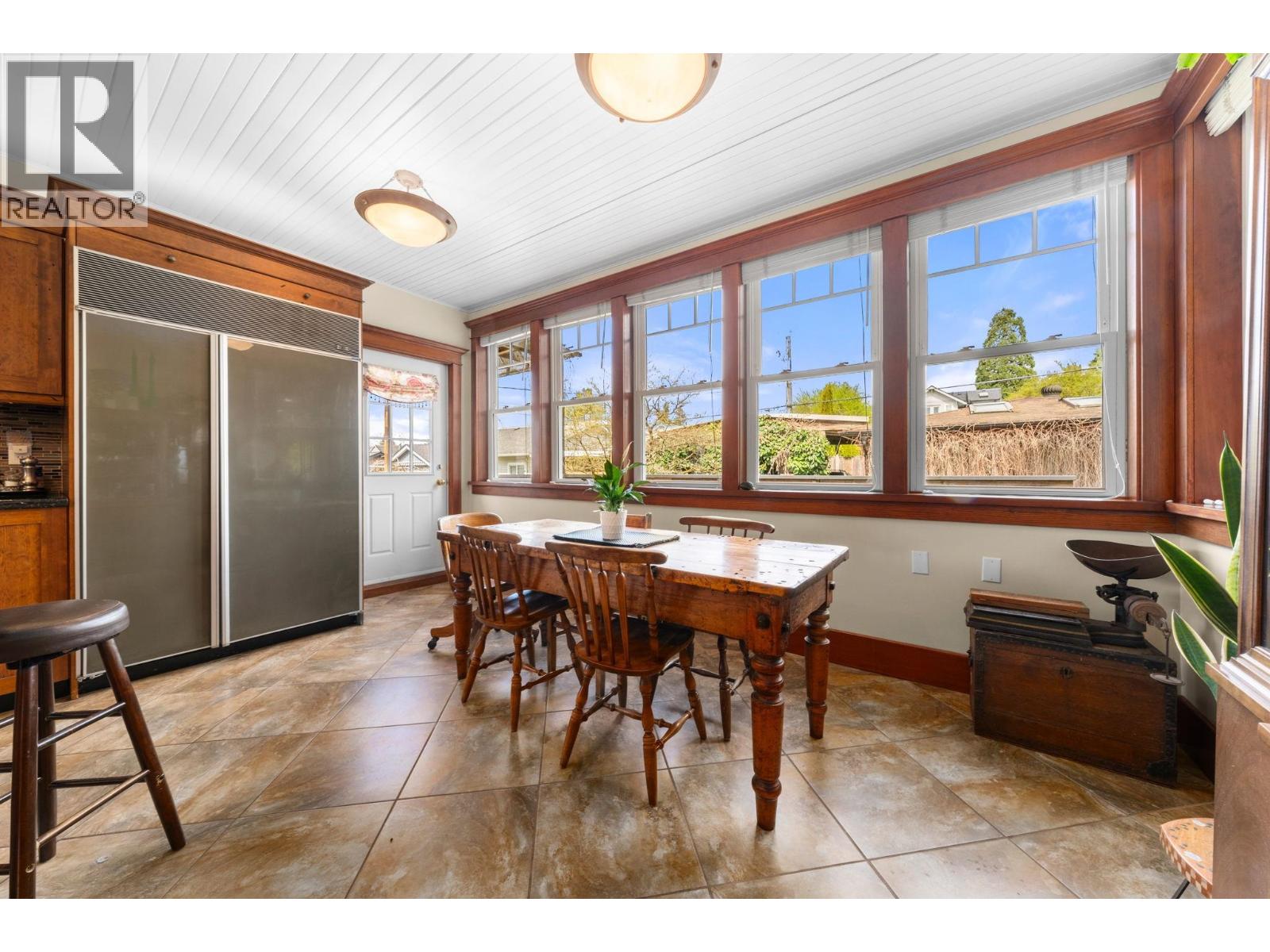 628 E 5th Street, North Vancouver, British Columbia  V7L 1M7 - Photo 18 - R3111195