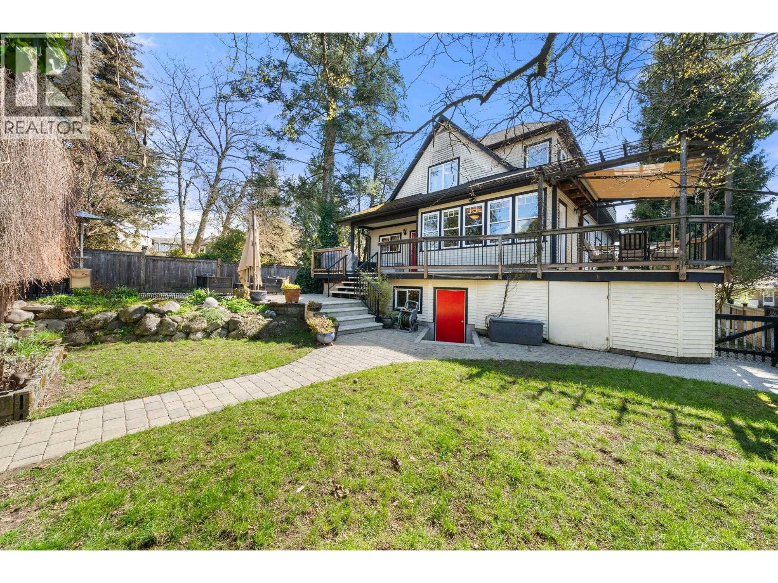 628 E 5th Street, North Vancouver, British Columbia  V7L 1M7 - Photo 36 - R3111195