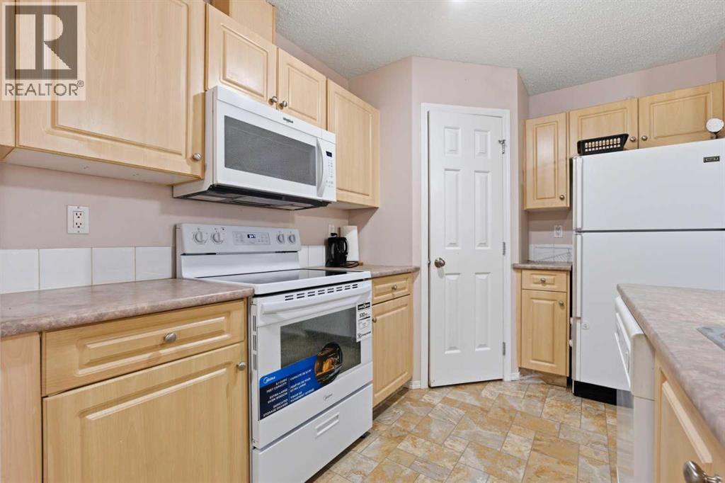 109, 270 Shawville Way, Calgary, Alberta  T2Y 3Z7 - Photo 11 - A2302472