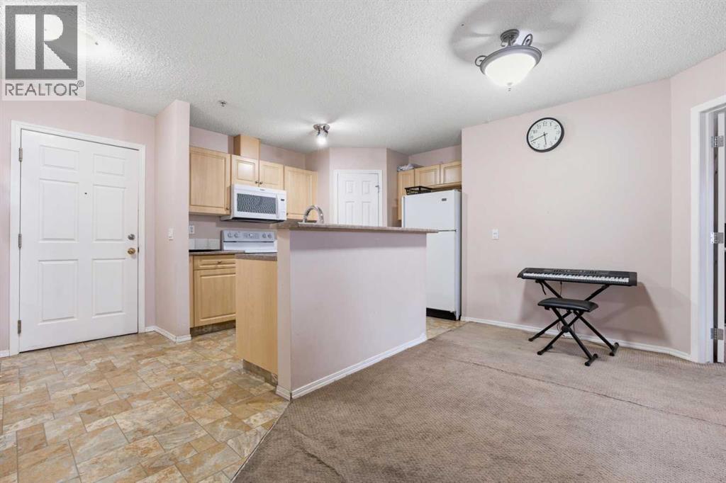 109, 270 Shawville Way, Calgary, Alberta  T2Y 3Z7 - Photo 9 - A2302472