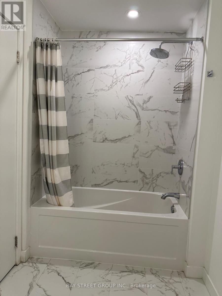 304 - 8 Olympic Garden Drive, Toronto, Ontario  M2M 0B9 - Photo 10 - C12998250