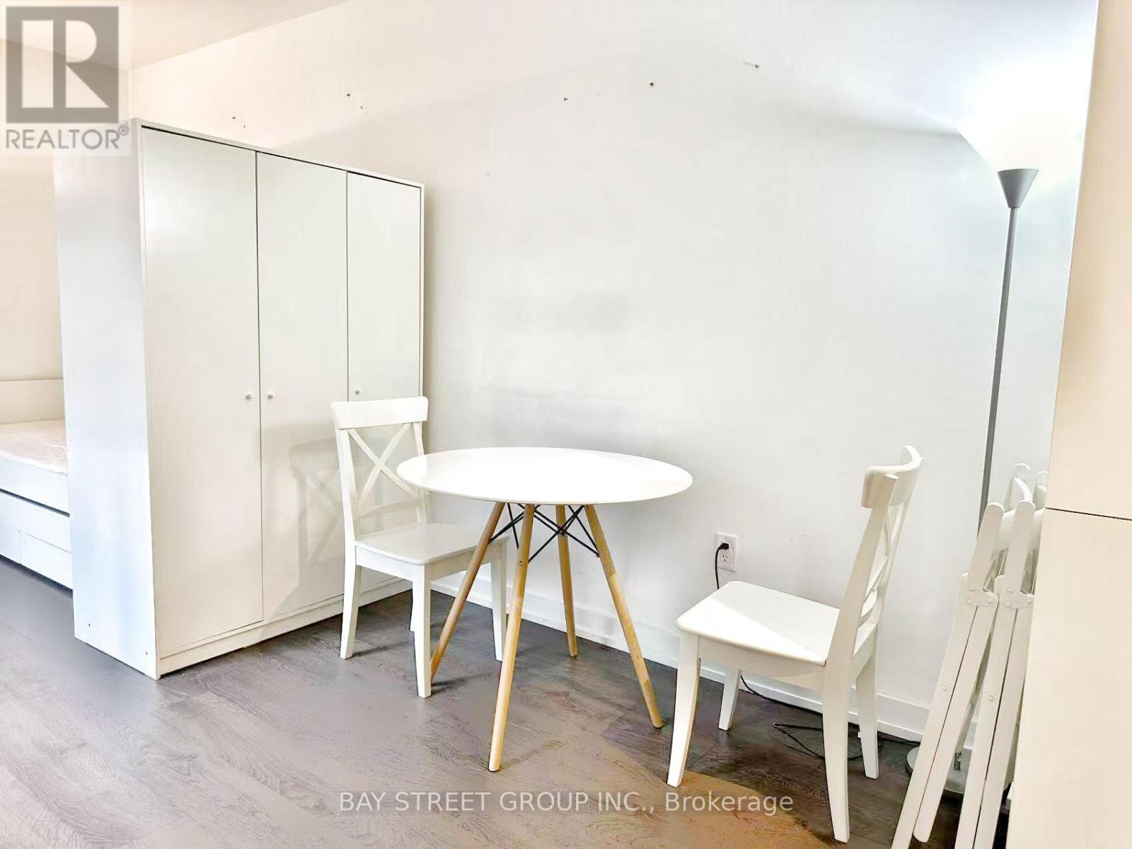 304 - 8 Olympic Garden Drive, Toronto, Ontario  M2M 0B9 - Photo 15 - C12998250