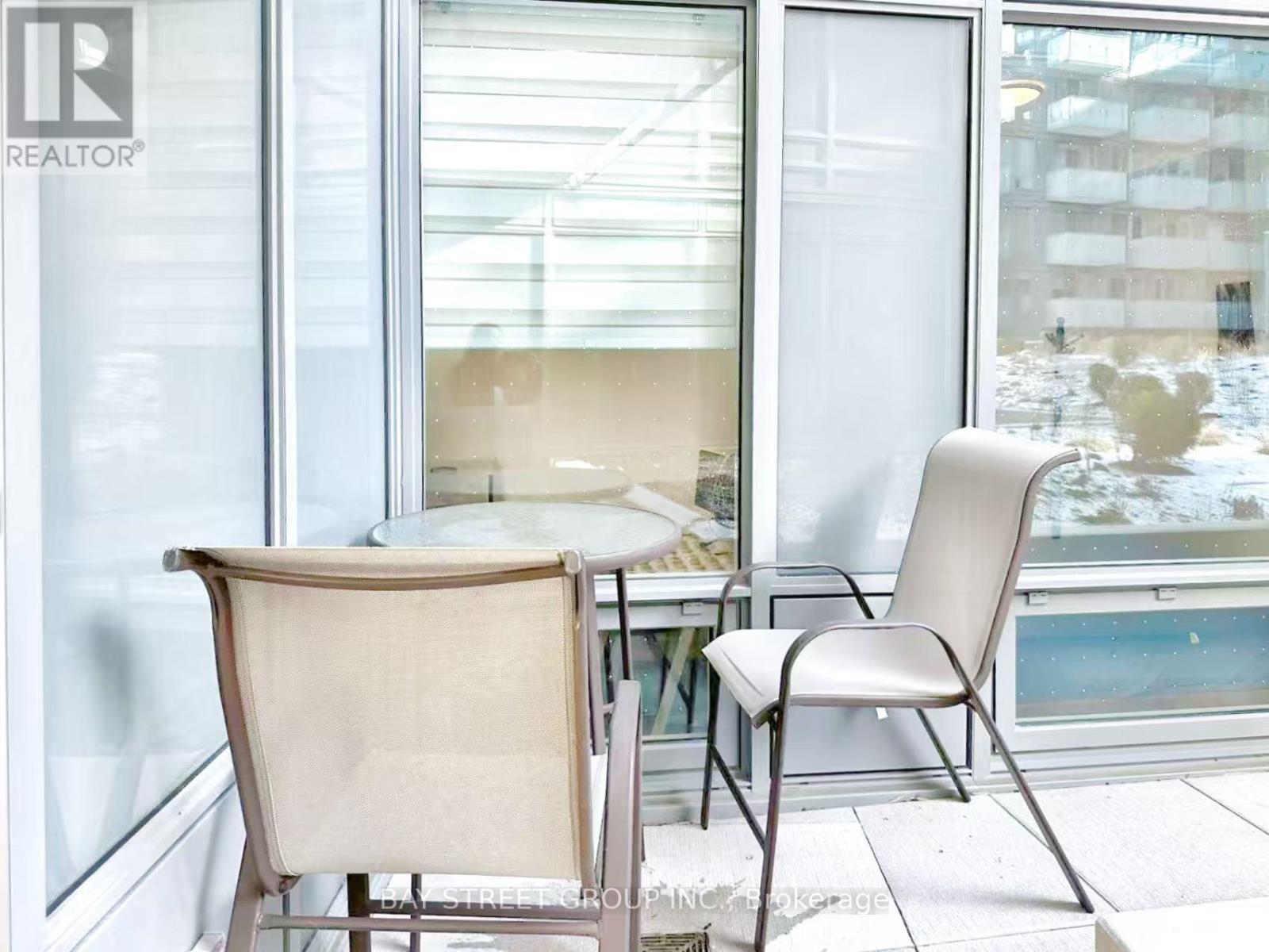 304 - 8 Olympic Garden Drive, Toronto, Ontario  M2M 0B9 - Photo 5 - C12998250