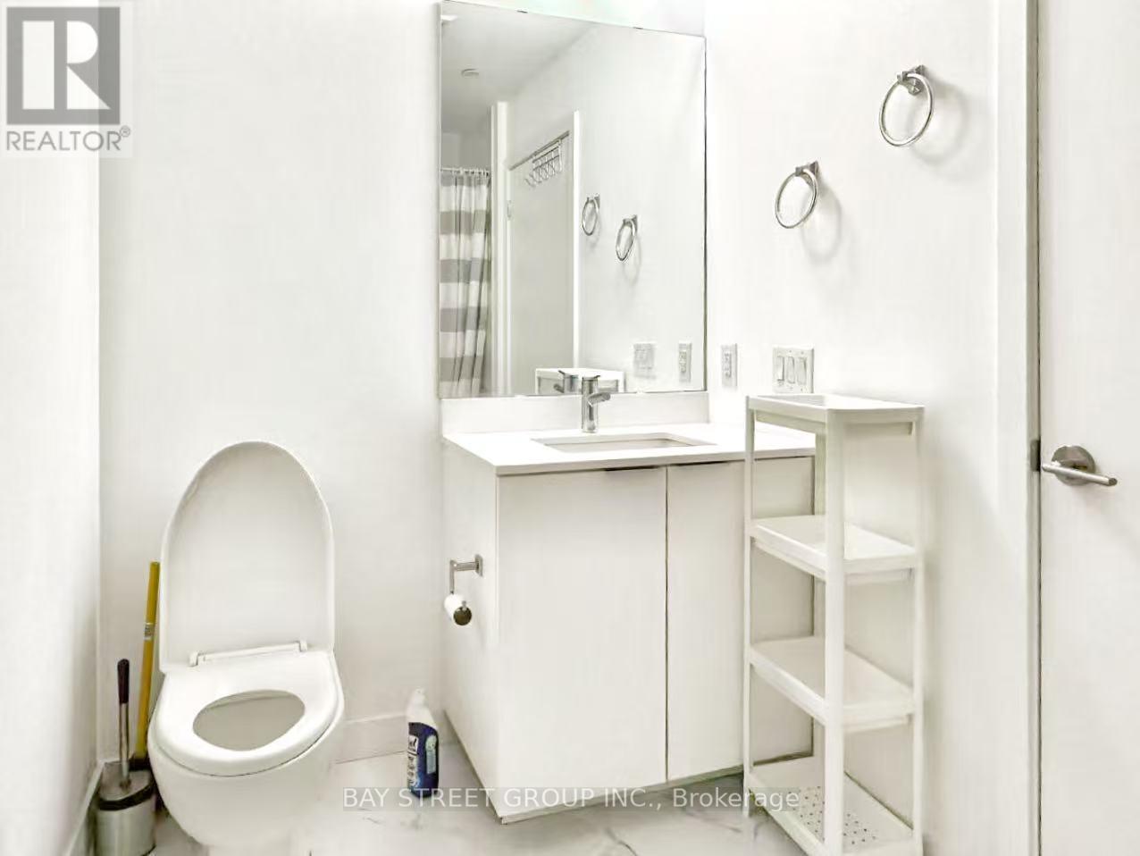 304 - 8 Olympic Garden Drive, Toronto, Ontario  M2M 0B9 - Photo 9 - C12998250