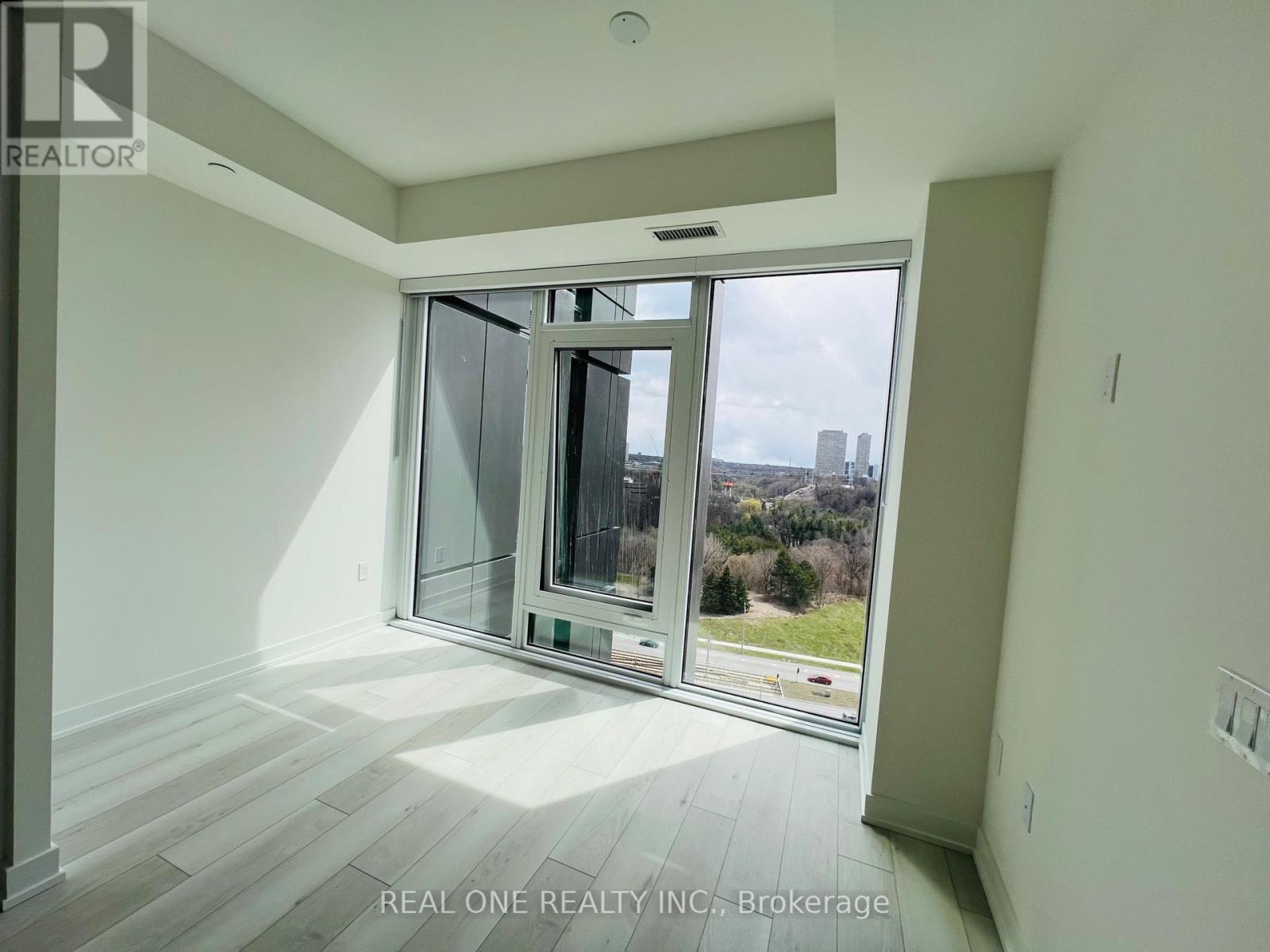 1110 - 5 Quarrington Lane, Toronto, Ontario  M3C 0S5 - Photo 11 - C13021648