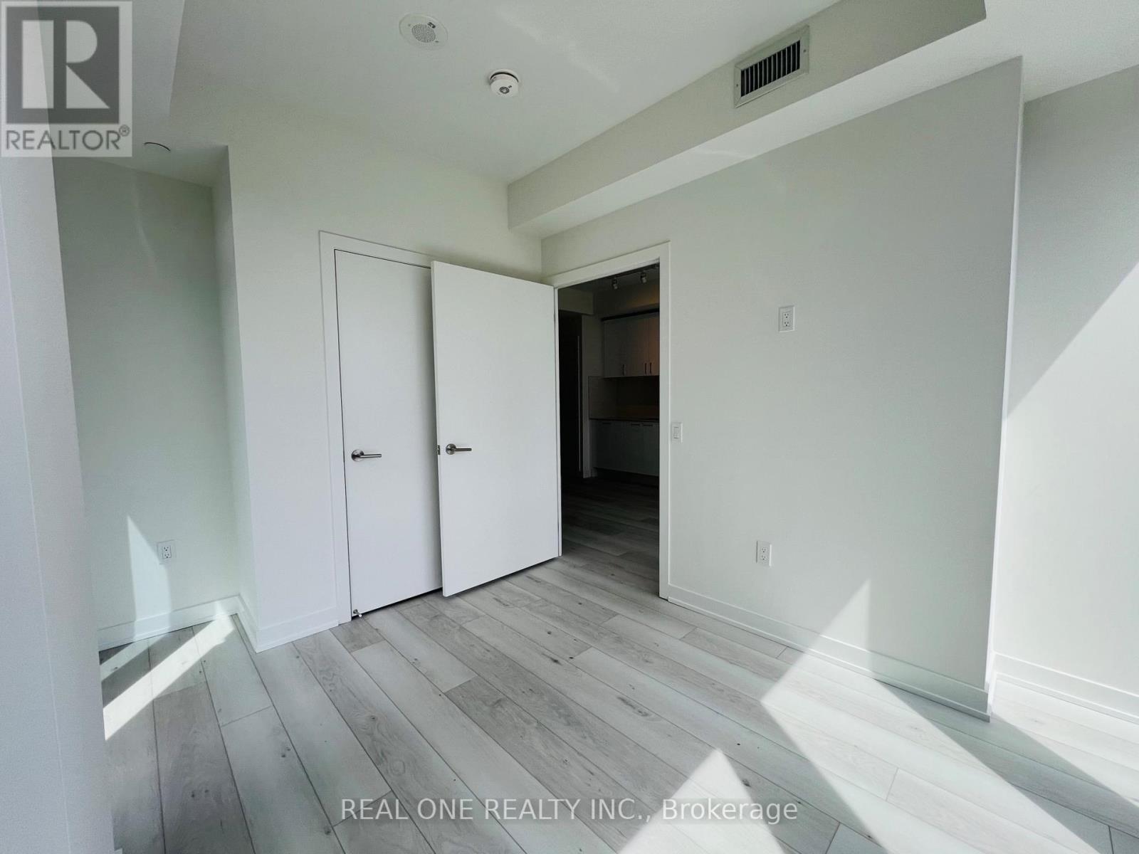 1110 - 5 Quarrington Lane, Toronto, Ontario  M3C 0S5 - Photo 15 - C13021648
