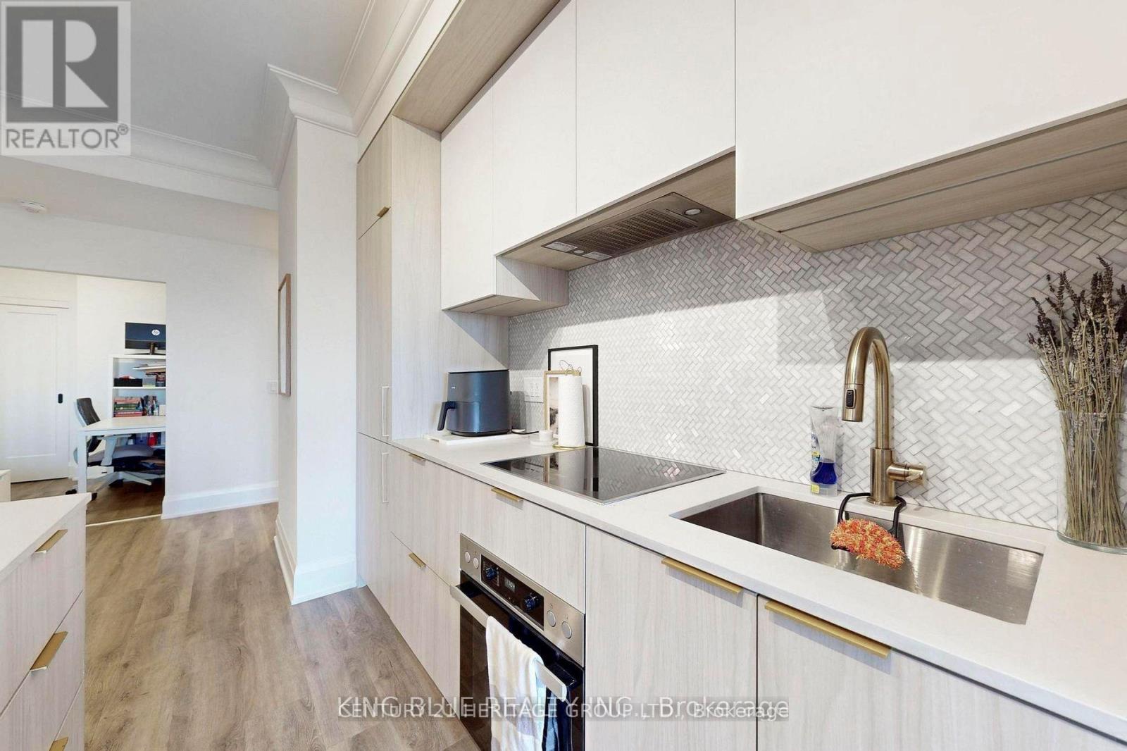 701 - 123 Portland Street, Toronto, Ontario  M5V 2N4 - Photo 9 - C13021670