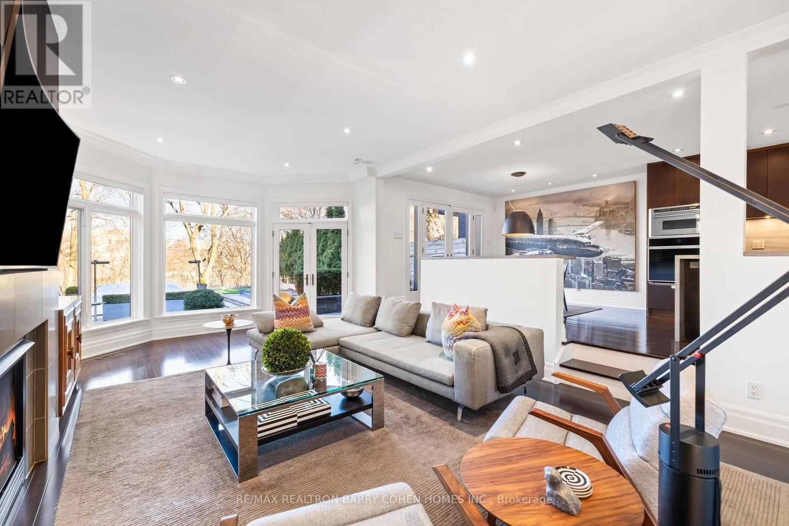 215 Lonsmount Drive, Toronto, Ontario  M5P 2Y6 - Photo 18 - C13021760