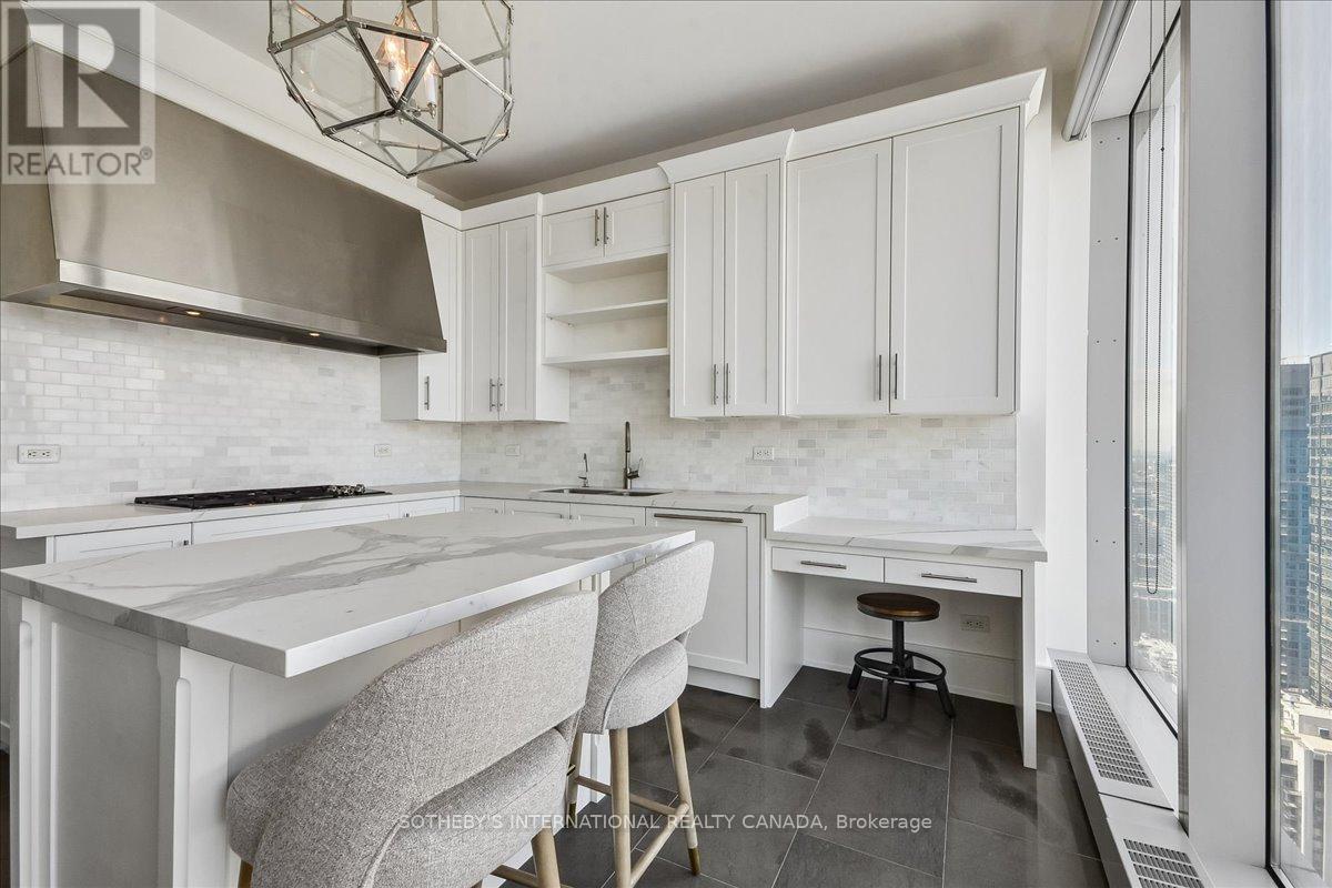 3703 - 183 Wellington Street W, Toronto, Ontario  M5V 0A1 - Photo 26 - C13021780