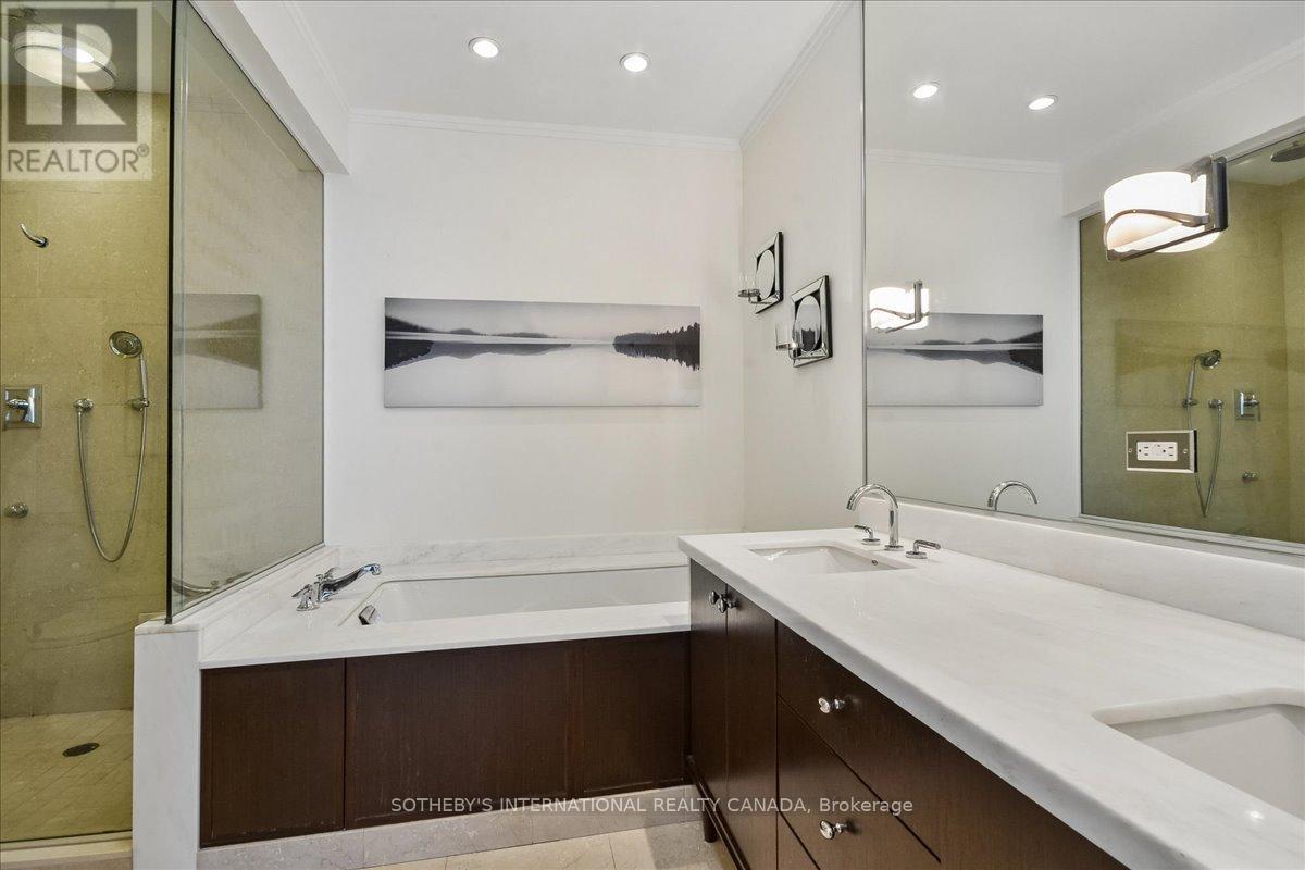 3703 - 183 Wellington Street W, Toronto, Ontario  M5V 0A1 - Photo 35 - C13021780