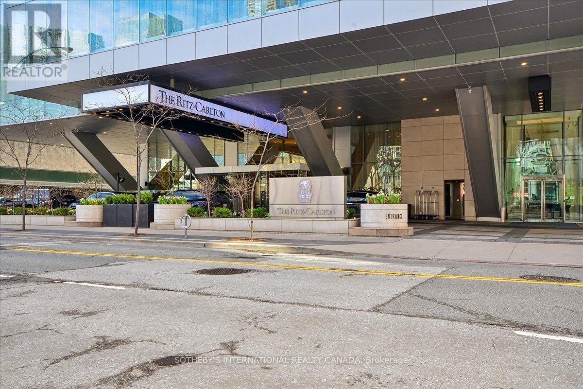 3703 - 183 Wellington Street W, Toronto, Ontario  M5V 0A1 - Photo 5 - C13021780