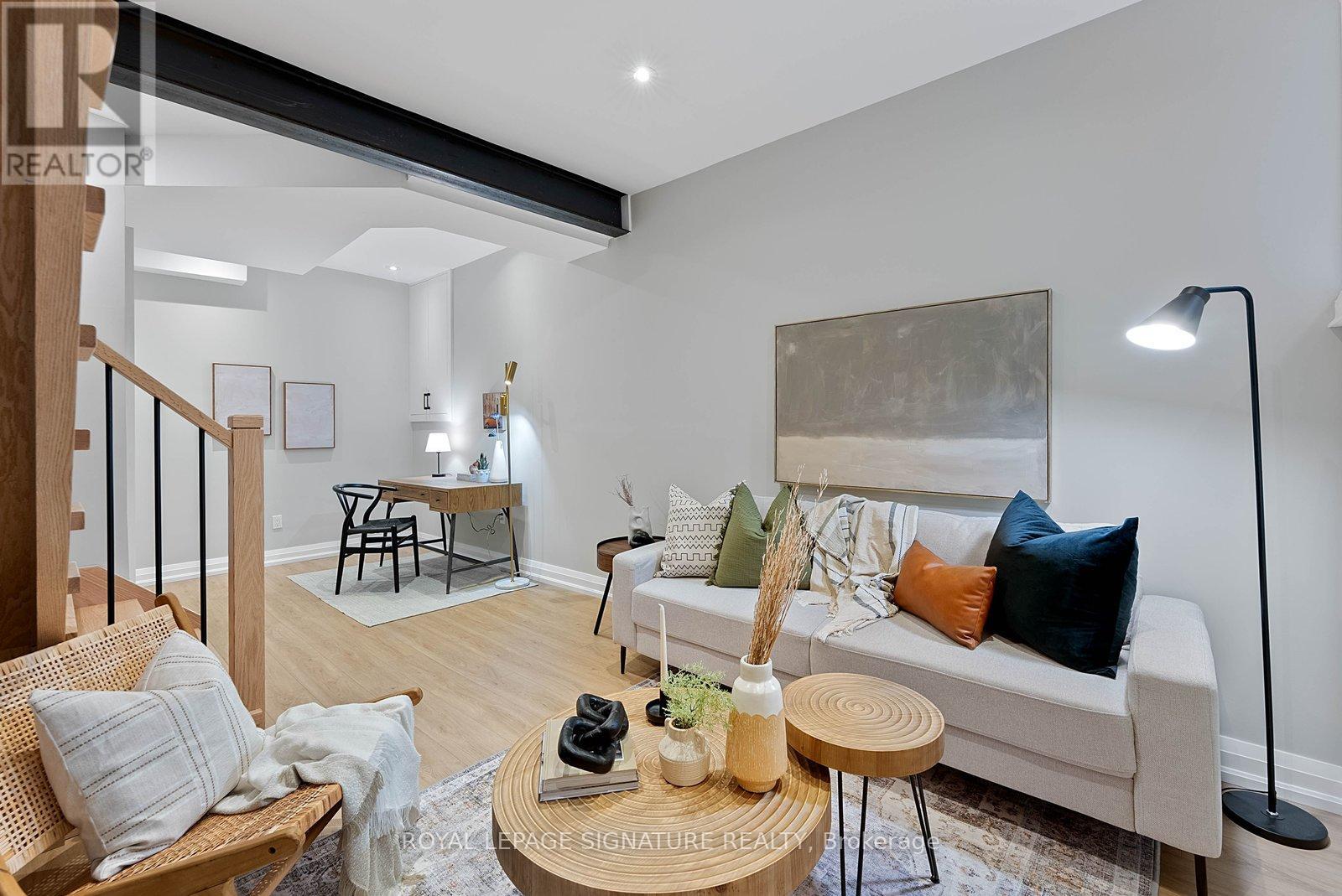 100 Sussex Avenue, Toronto, Ontario  M5S 1K3 - Photo 34 - C13021828