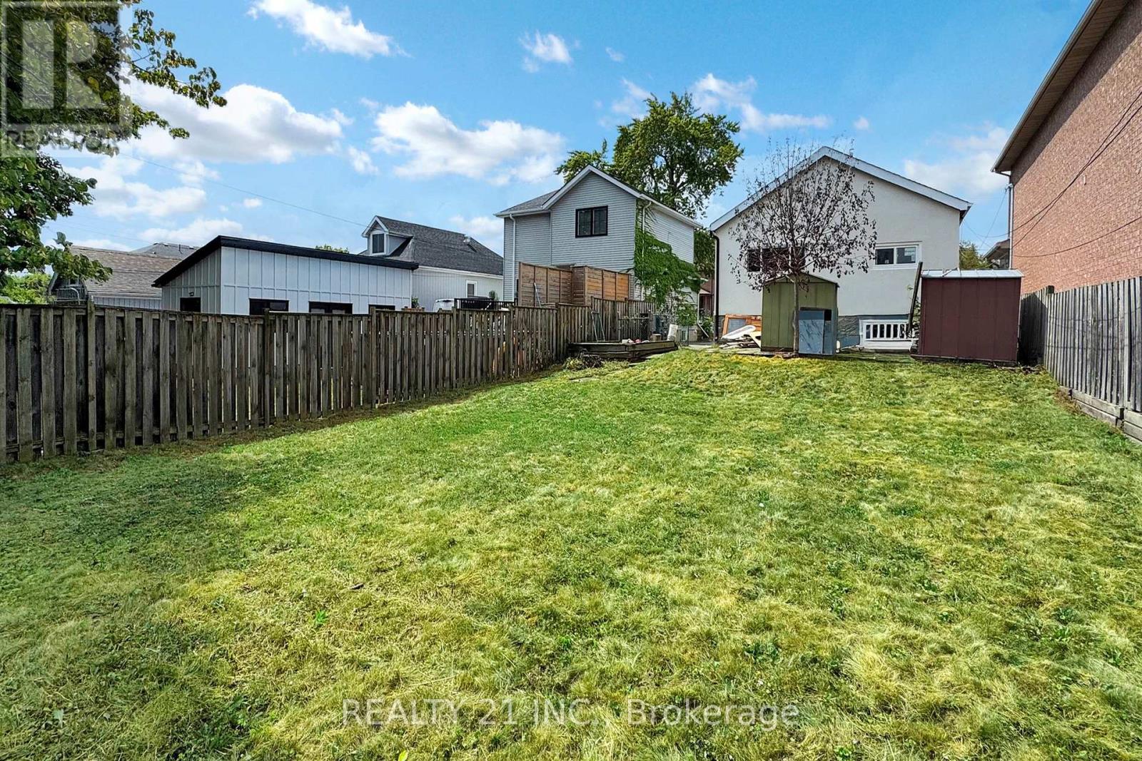 125 S Woodrow Boulevard, Toronto, Ontario  M1N 3L8 - Photo 34 - E13021748