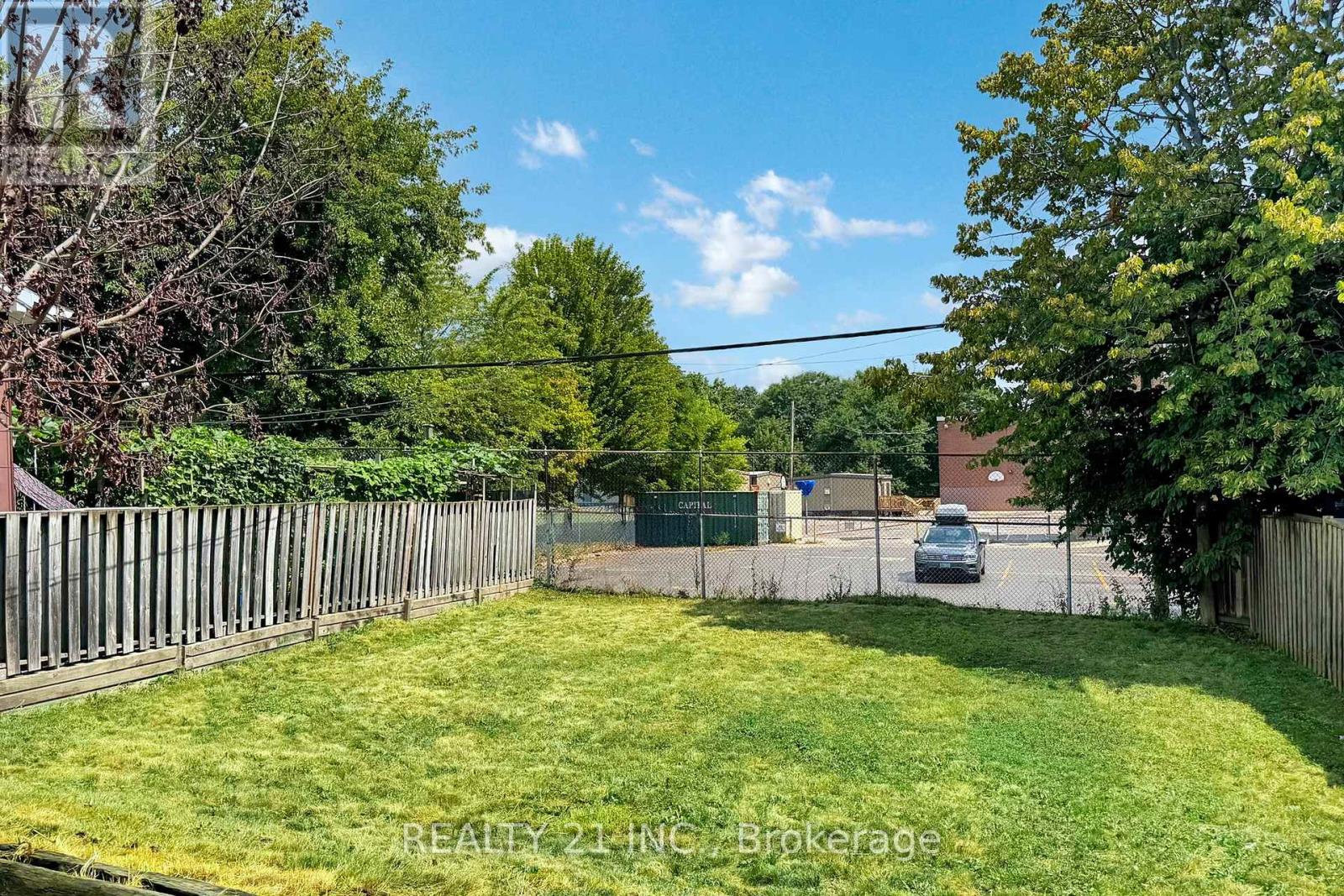 125 S Woodrow Boulevard, Toronto, Ontario  M1N 3L8 - Photo 35 - E13021748