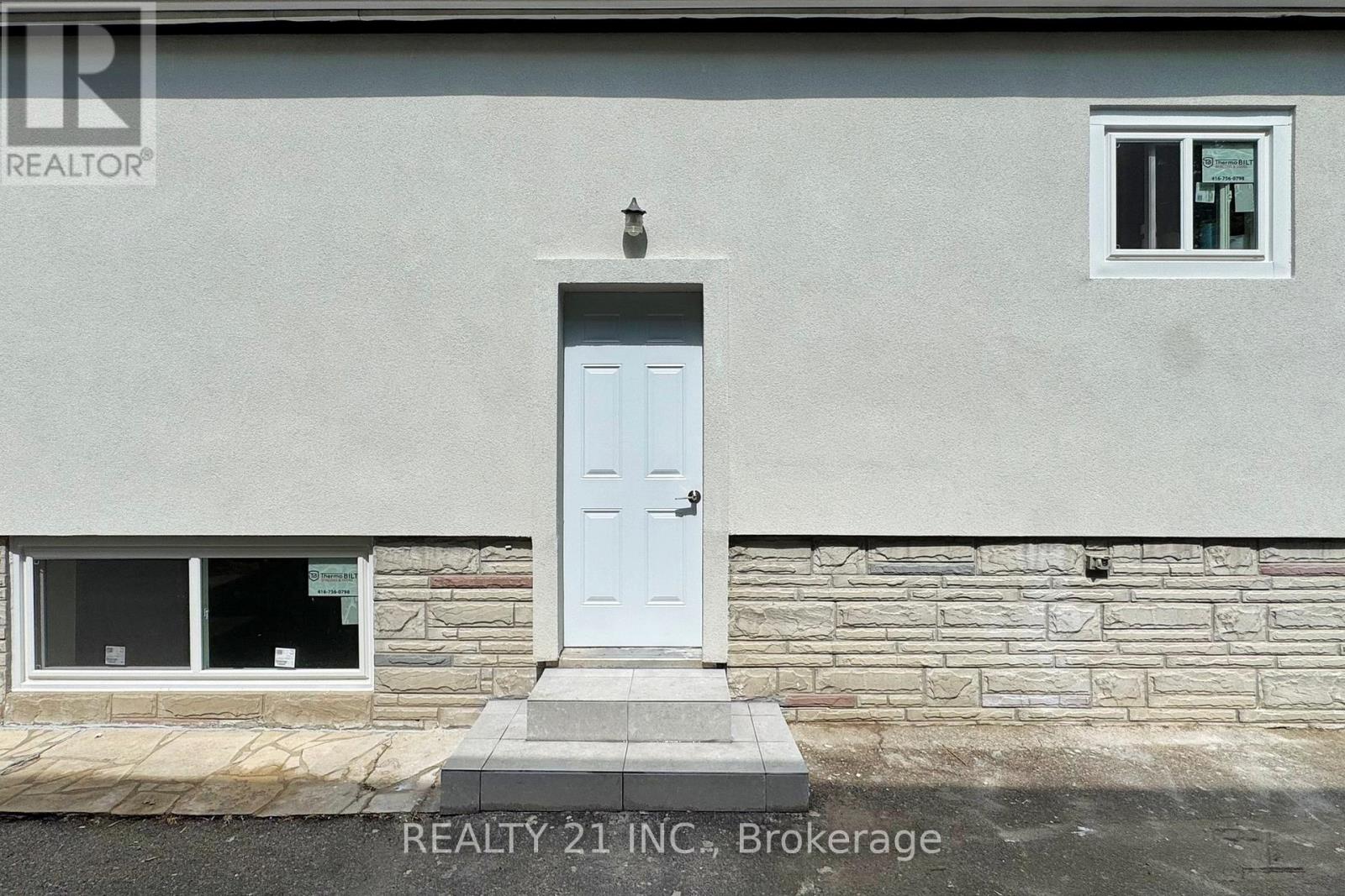 125 S Woodrow Boulevard, Toronto, Ontario  M1N 3L8 - Photo 4 - E13021748