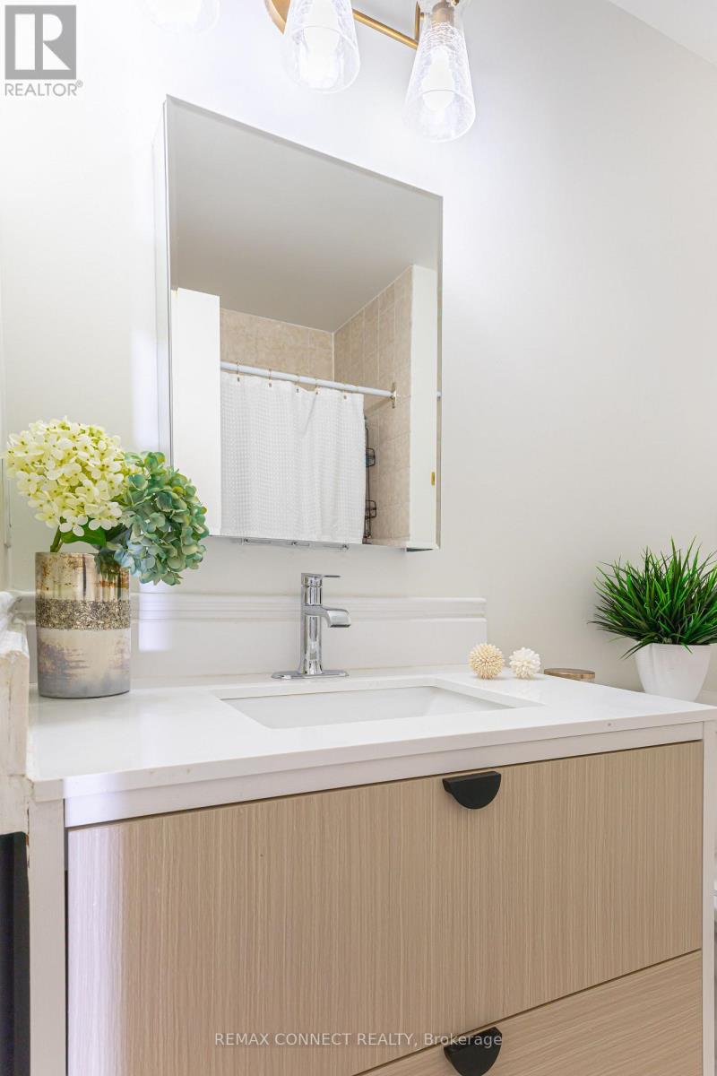 594 Waverly Street N, Oshawa, Ontario  L1J 7G1 - Photo 21 - E13021814