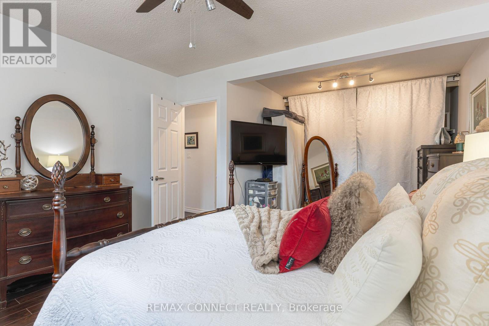 594 Waverly Street N, Oshawa, Ontario  L1J 7G1 - Photo 28 - E13021814