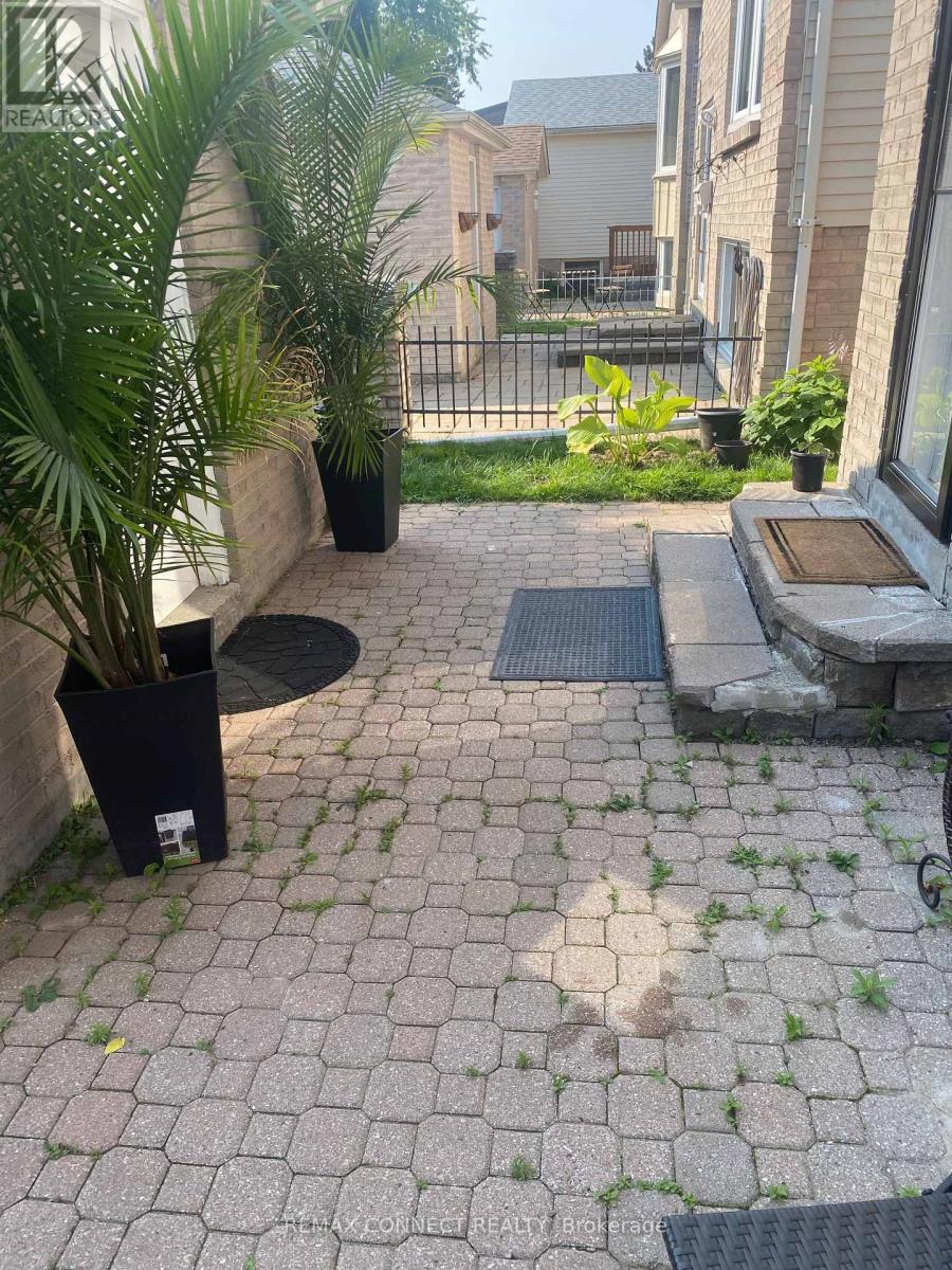 594 Waverly Street N, Oshawa, Ontario  L1J 7G1 - Photo 7 - E13021814