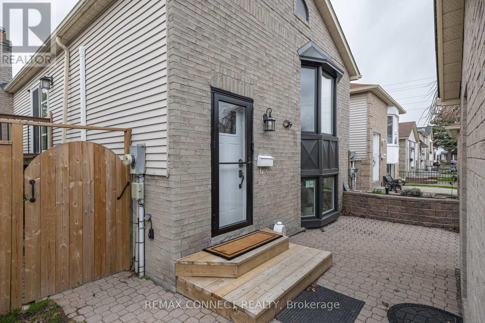 594 Waverly Street N, Oshawa, Ontario  L1J 7G1 - Photo 9 - E13021814