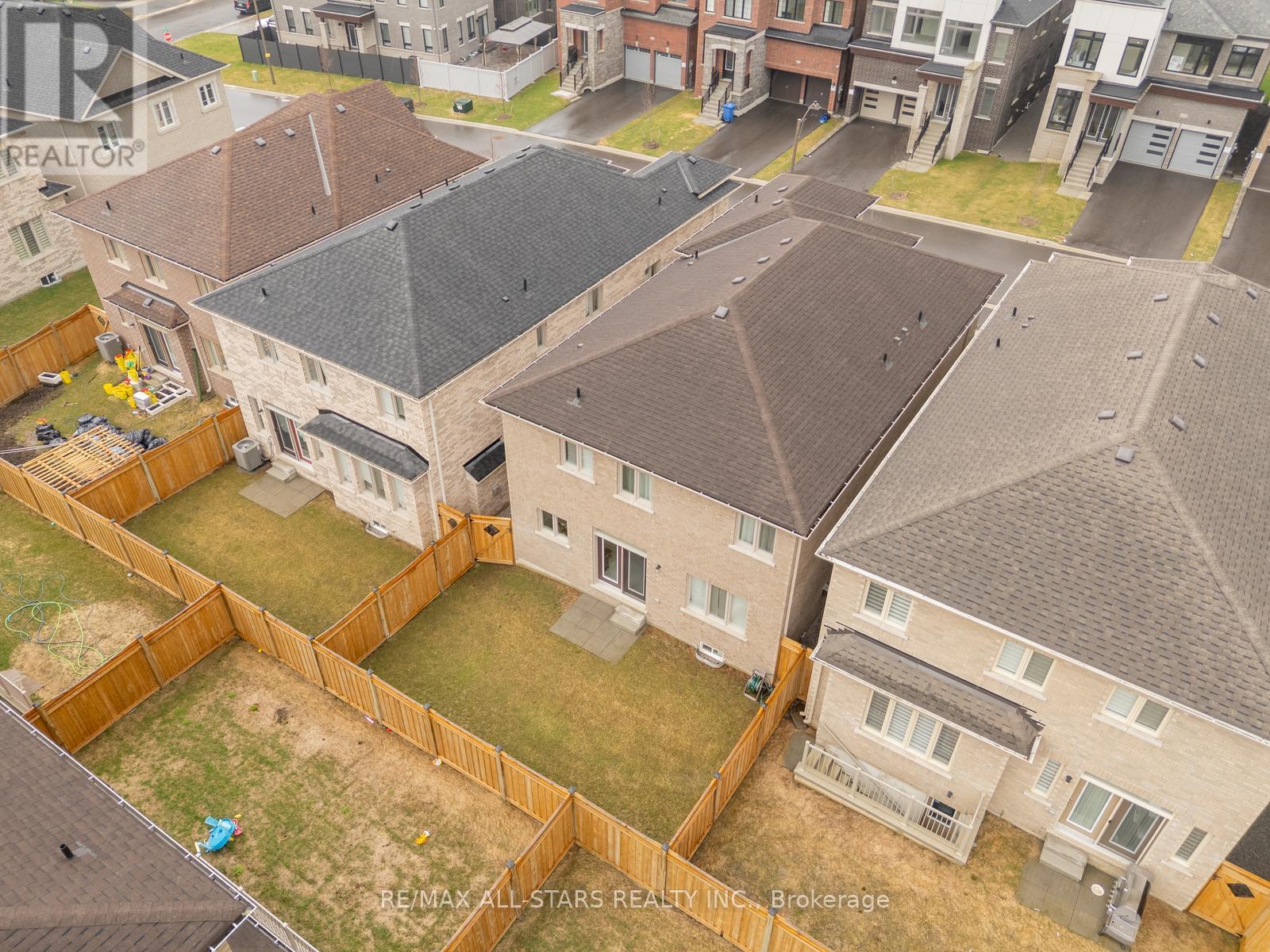 214 Fallharvest Way, Whitchurch-Stouffville, Ontario  L4A 5C2 - Photo 42 - N13000738