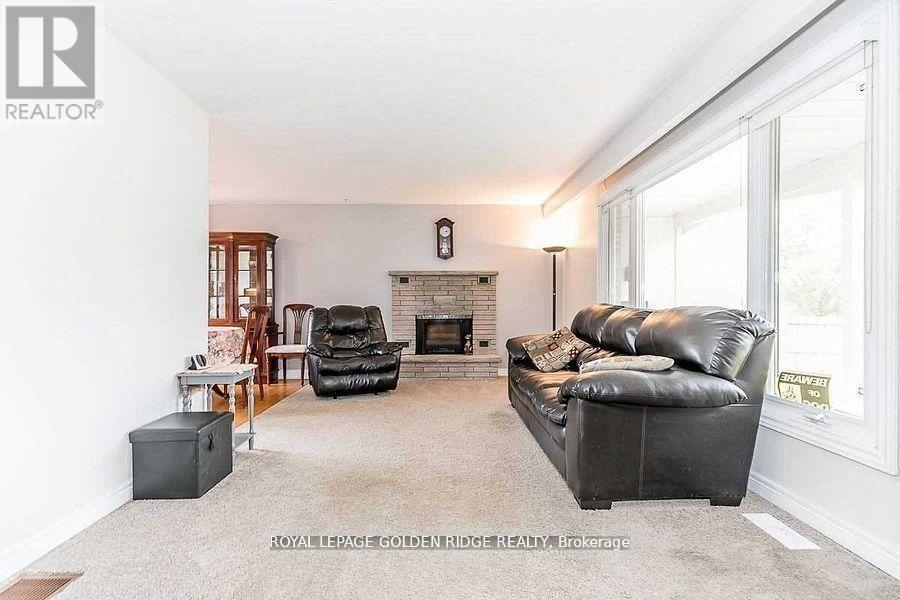 2082 Lea Road, Innisfil, Ontario  L9S 1T3 - Photo 2 - N13021816