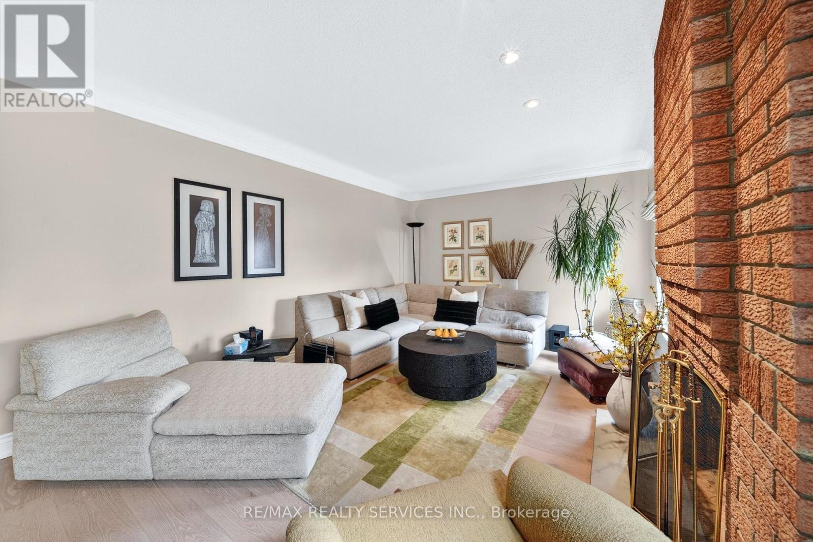 52 Nottingham Crescent, Brampton, Ontario  L6S 4G4 - Photo 23 - W13020936