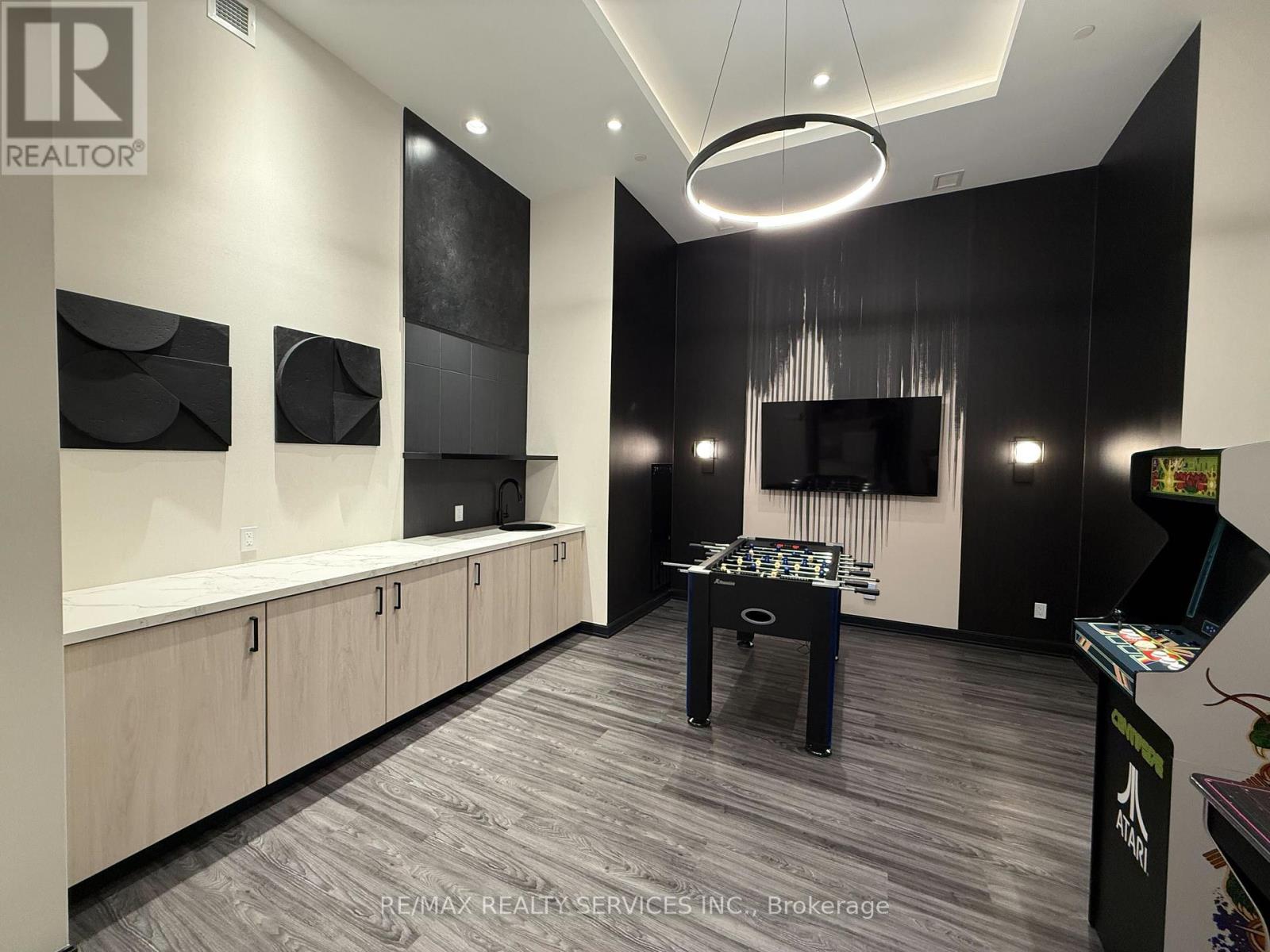 805b - 8020 Derry Cross W, Milton, Ontario  L9T 8A7 - Photo 10 - W13020030