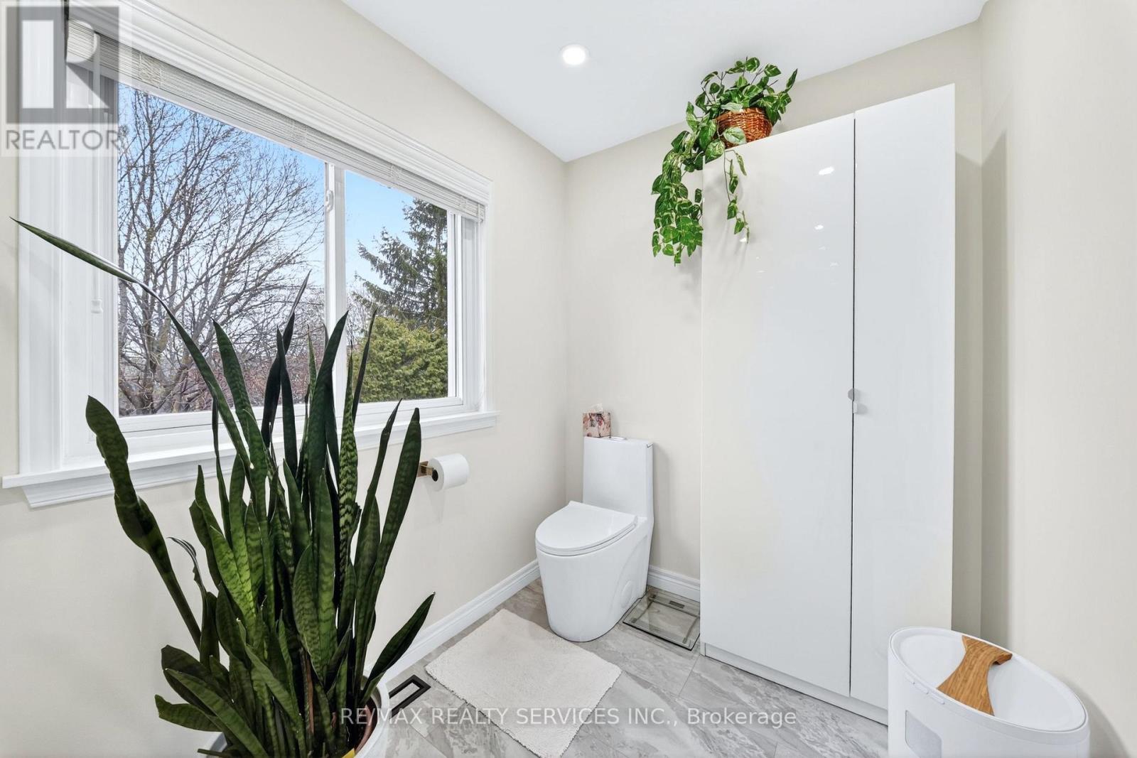 52 Nottingham Crescent, Brampton, Ontario  L6S 4G4 - Photo 32 - W13020936