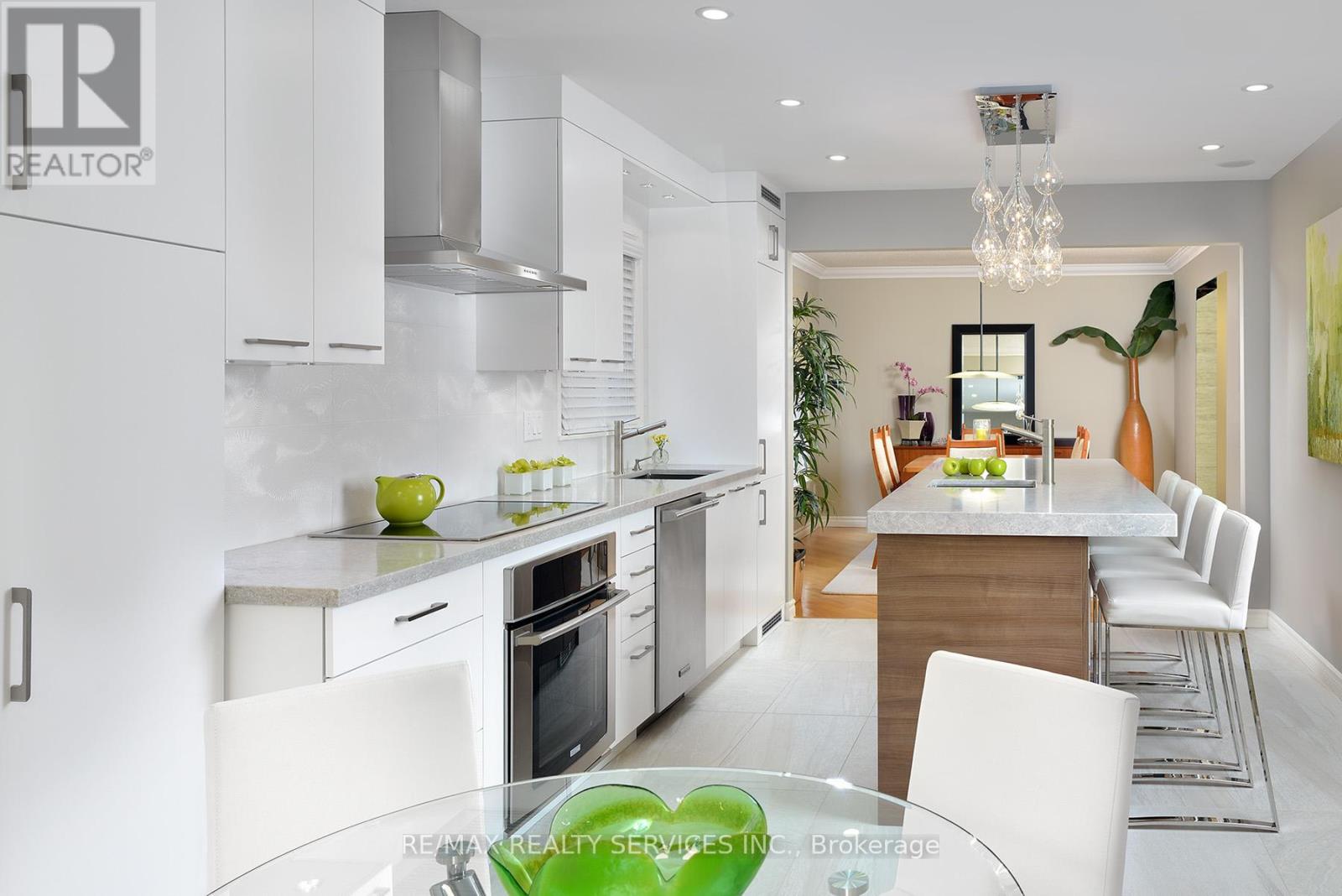 52 Nottingham Crescent, Brampton, Ontario  L6S 4G4 - Photo 17 - W13020936