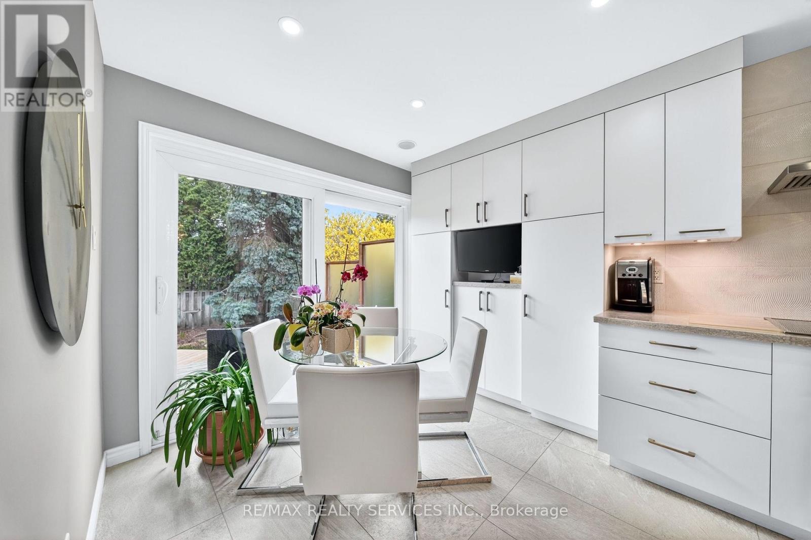 52 Nottingham Crescent, Brampton, Ontario  L6S 4G4 - Photo 20 - W13020936