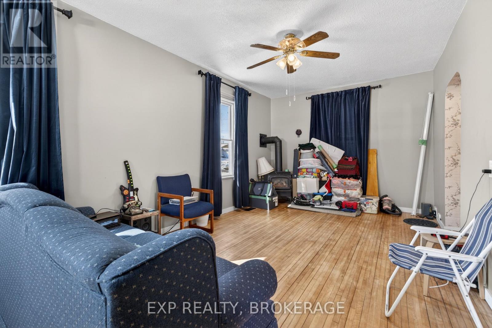 19 Whelan Street, Westport, Ontario  K0G 1X0 - Photo 5 - X12861352