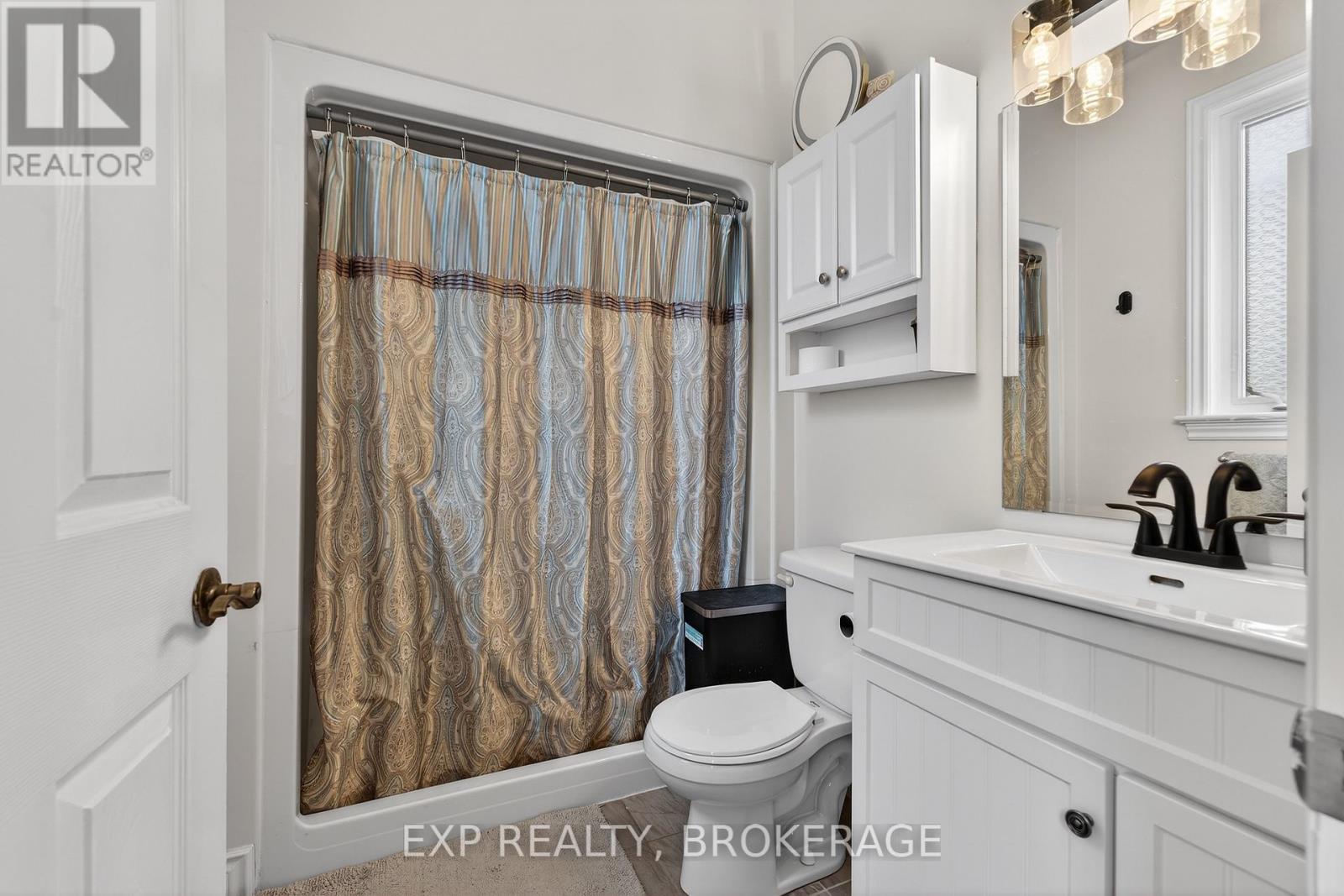 160 Mcdonough Crescent, Loyalist, Ontario  K7N 0B3 - Photo 20 - X12939520