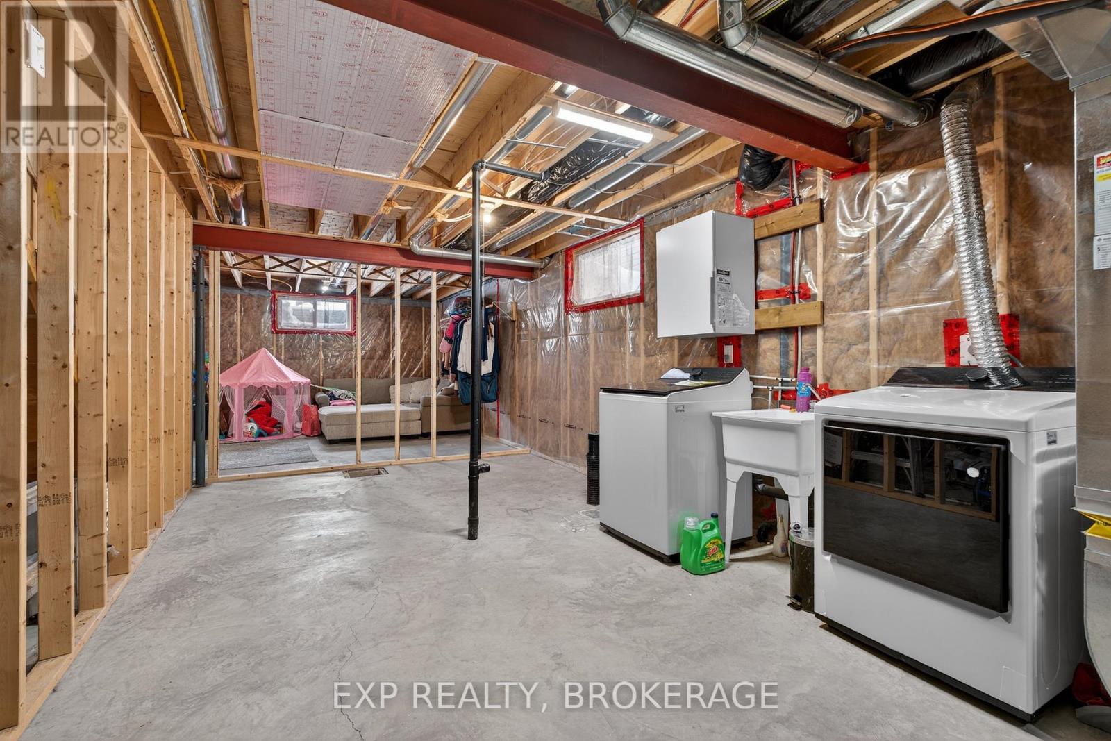 160 Mcdonough Crescent, Loyalist, Ontario  K7N 0B3 - Photo 26 - X12939520