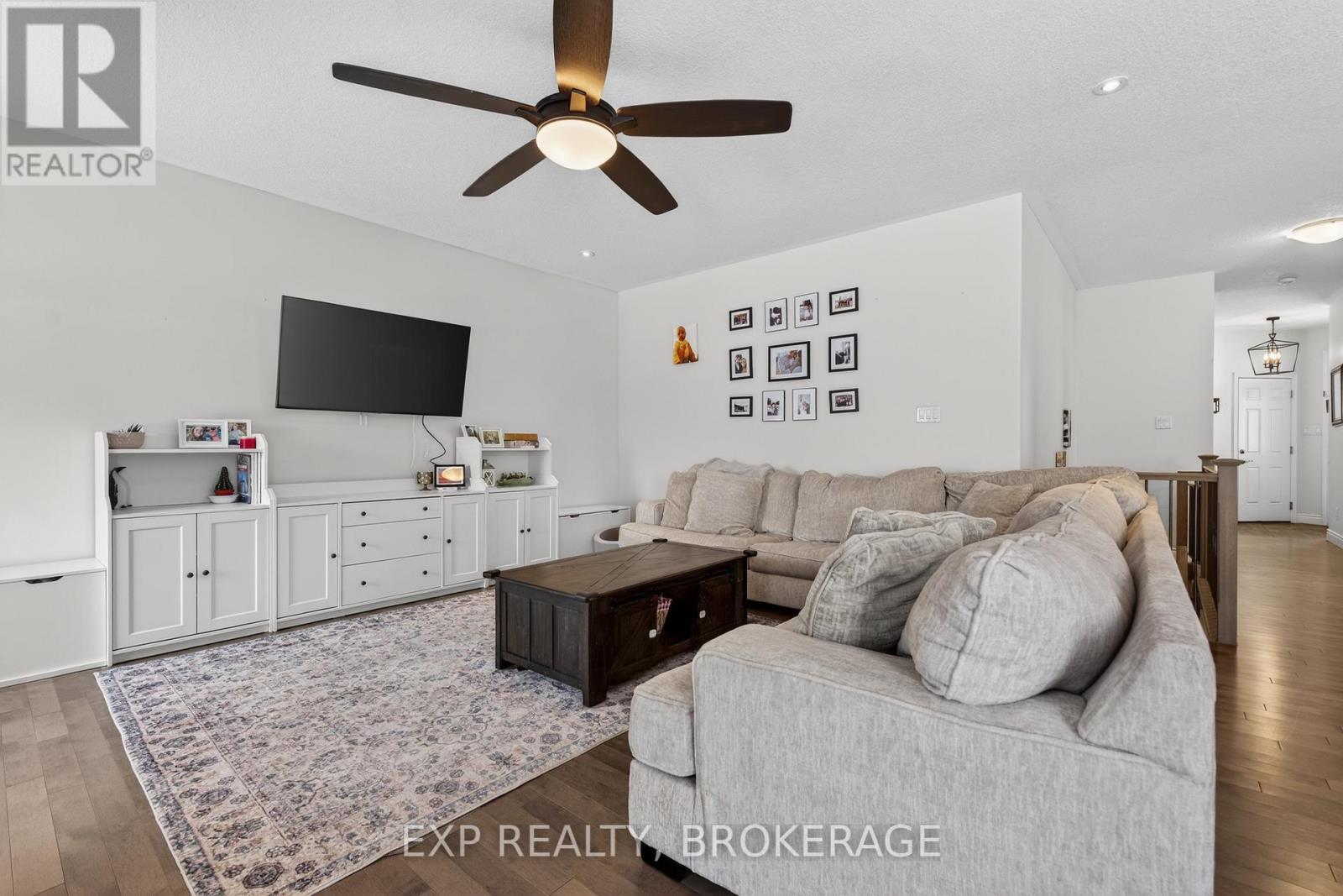 160 Mcdonough Crescent, Loyalist, Ontario  K7N 0B3 - Photo 7 - X12939520