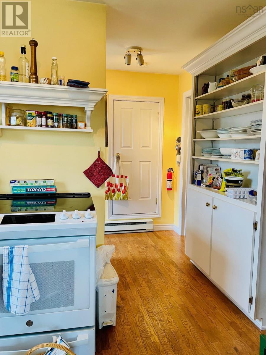 63 Knickle Road, Lunenburg, Nova Scotia  B0J 2C0 - Photo 9 - 202608022