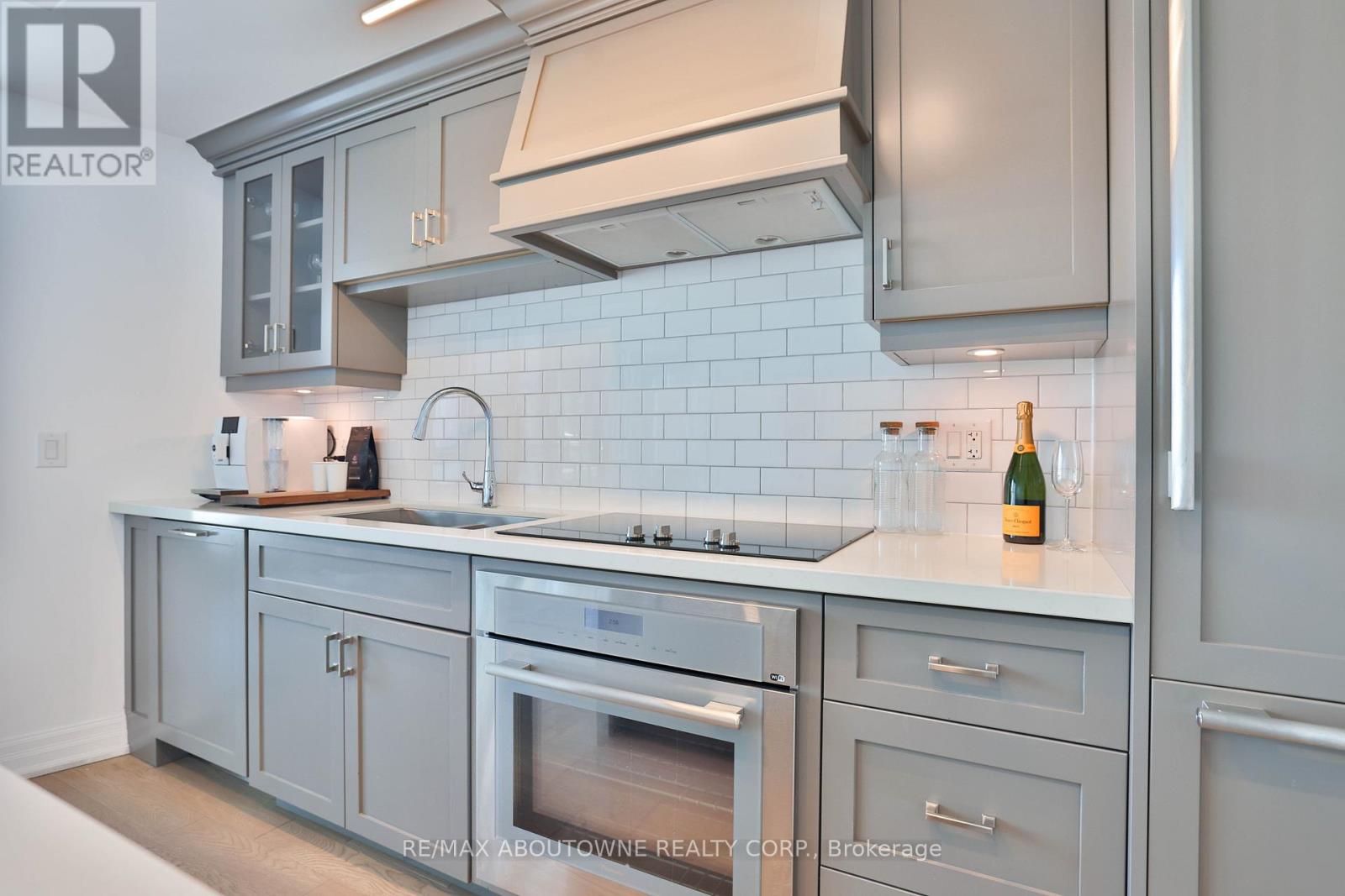 304 - 2060 Lakeshore Road, Burlington, Ontario  L7R 0G2 - Photo 15 - W13021652