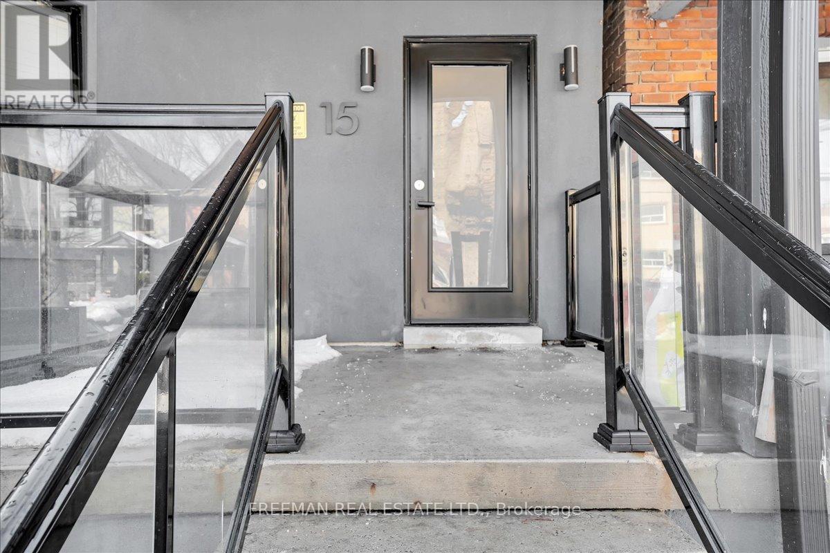 B03 - 15 Thorburn Avenue, Toronto, Ontario  M6K 1C4 - Photo 2 - W13021700