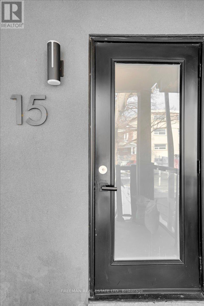 B03 - 15 Thorburn Avenue, Toronto, Ontario  M6K 1C4 - Photo 3 - W13021700