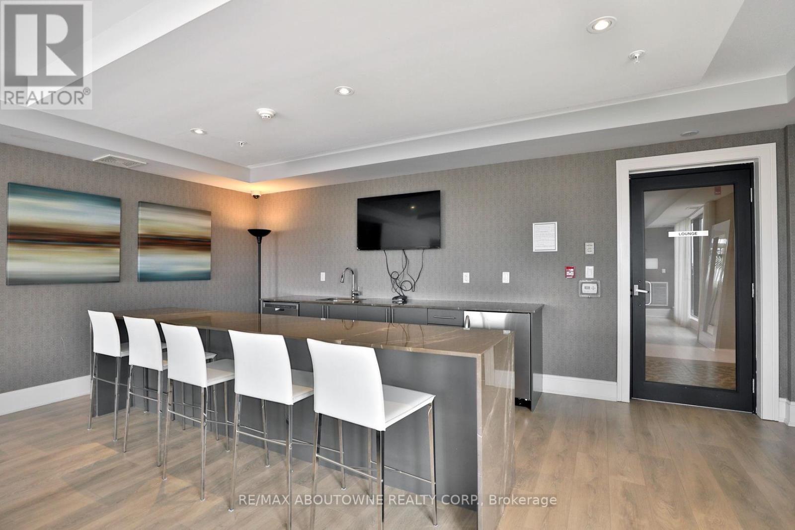 103 - 128 Garden Drive, Oakville, Ontario  L6K 0H7 - Photo 24 - W13021704