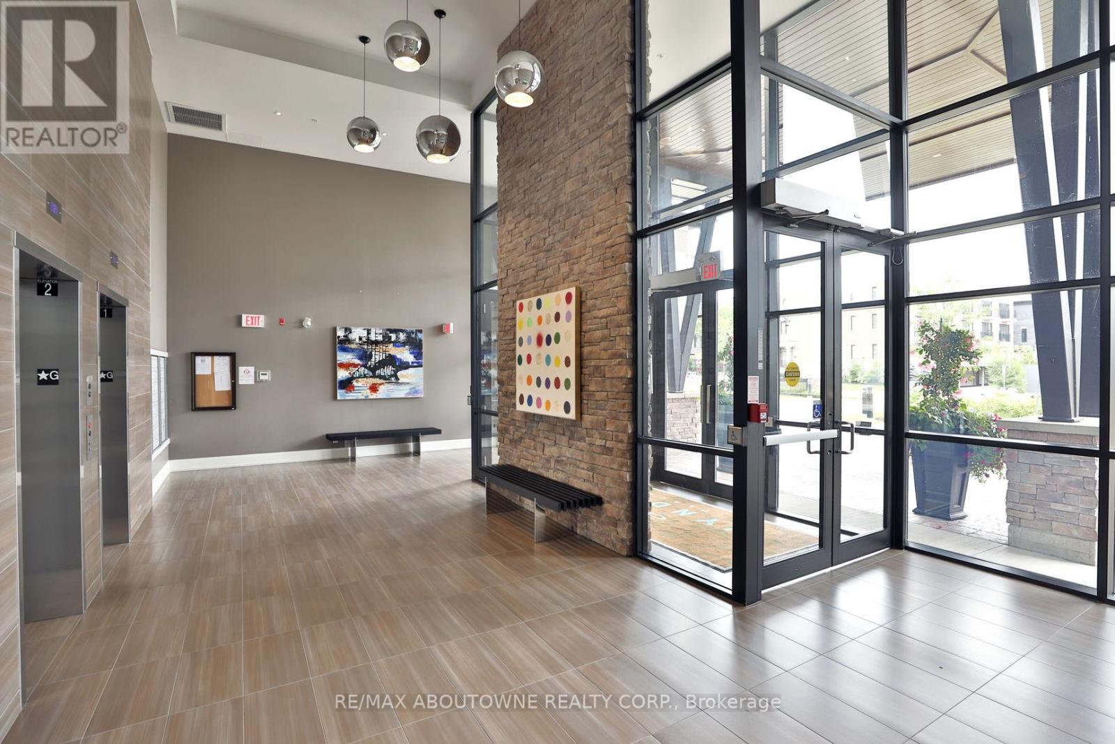 103 - 128 Garden Drive, Oakville, Ontario  L6K 0H7 - Photo 5 - W13021704