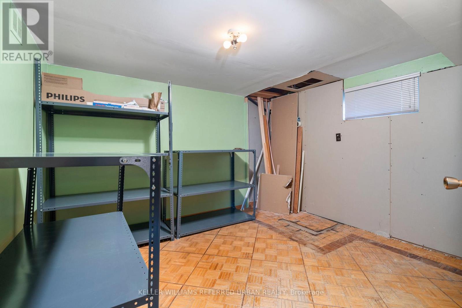 49 Navenby Crescent, Toronto, Ontario  M9L 1B3 - Photo 32 - W13021740