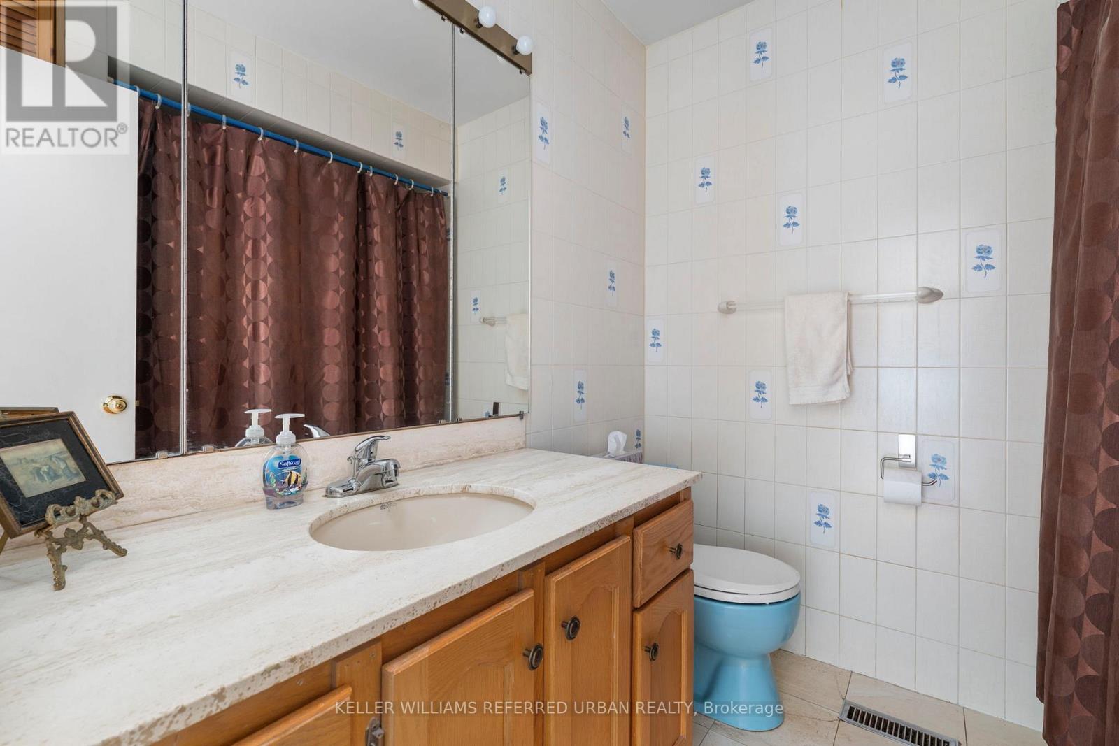 49 Navenby Crescent, Toronto, Ontario  M9L 1B3 - Photo 33 - W13021740