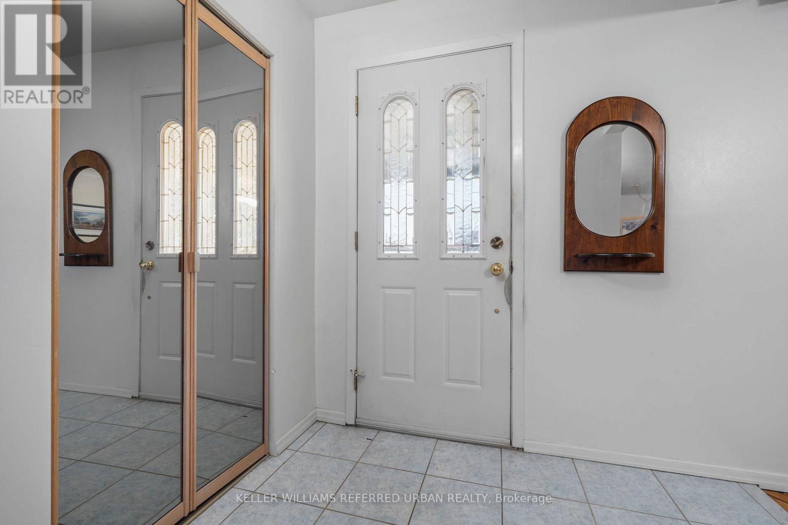 49 Navenby Crescent, Toronto, Ontario  M9L 1B3 - Photo 4 - W13021740