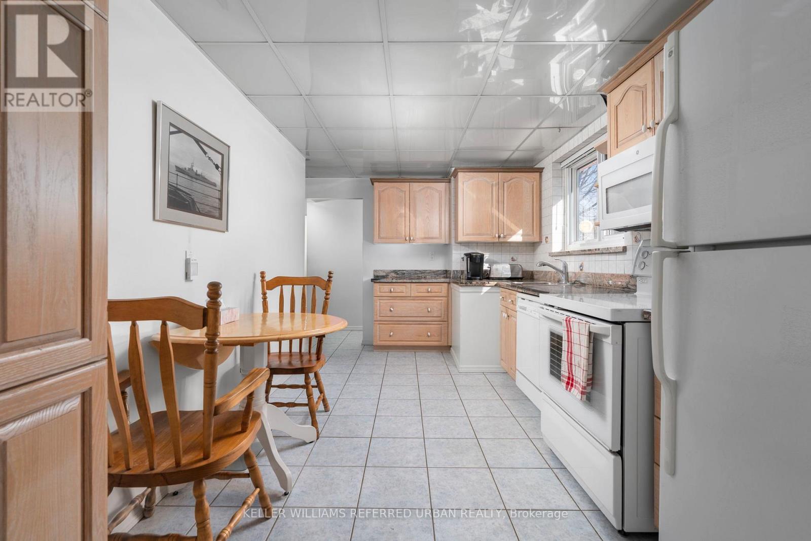 49 Navenby Crescent, Toronto, Ontario  M9L 1B3 - Photo 6 - W13021740