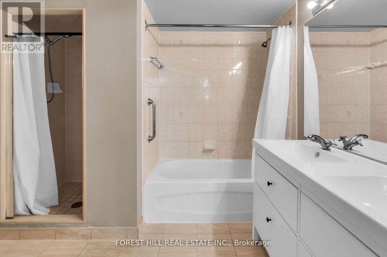 720 - 6 Humberline Drive, Toronto, Ontario  M9W 6X8 - Photo 19 - W13021742