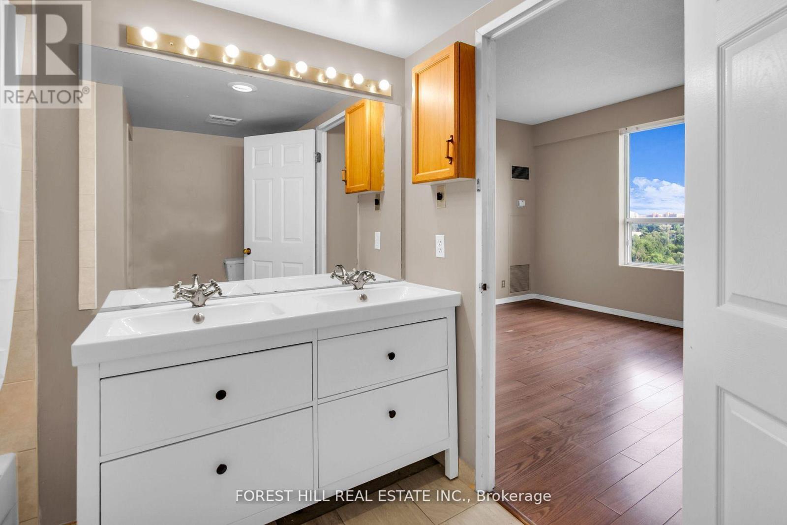 720 - 6 Humberline Drive, Toronto, Ontario  M9W 6X8 - Photo 20 - W13021742