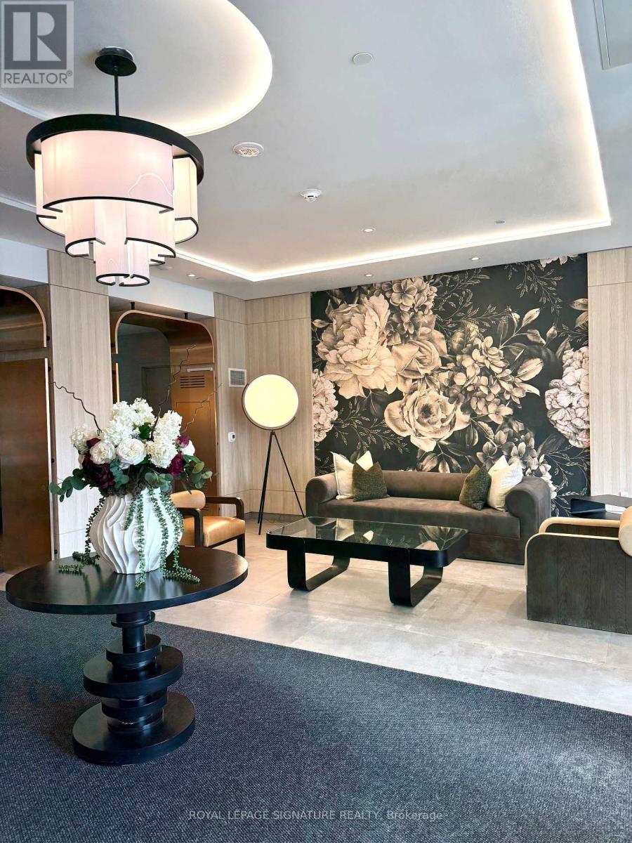 321 - 556 MARLEE AVENUE, Toronto, Ontario