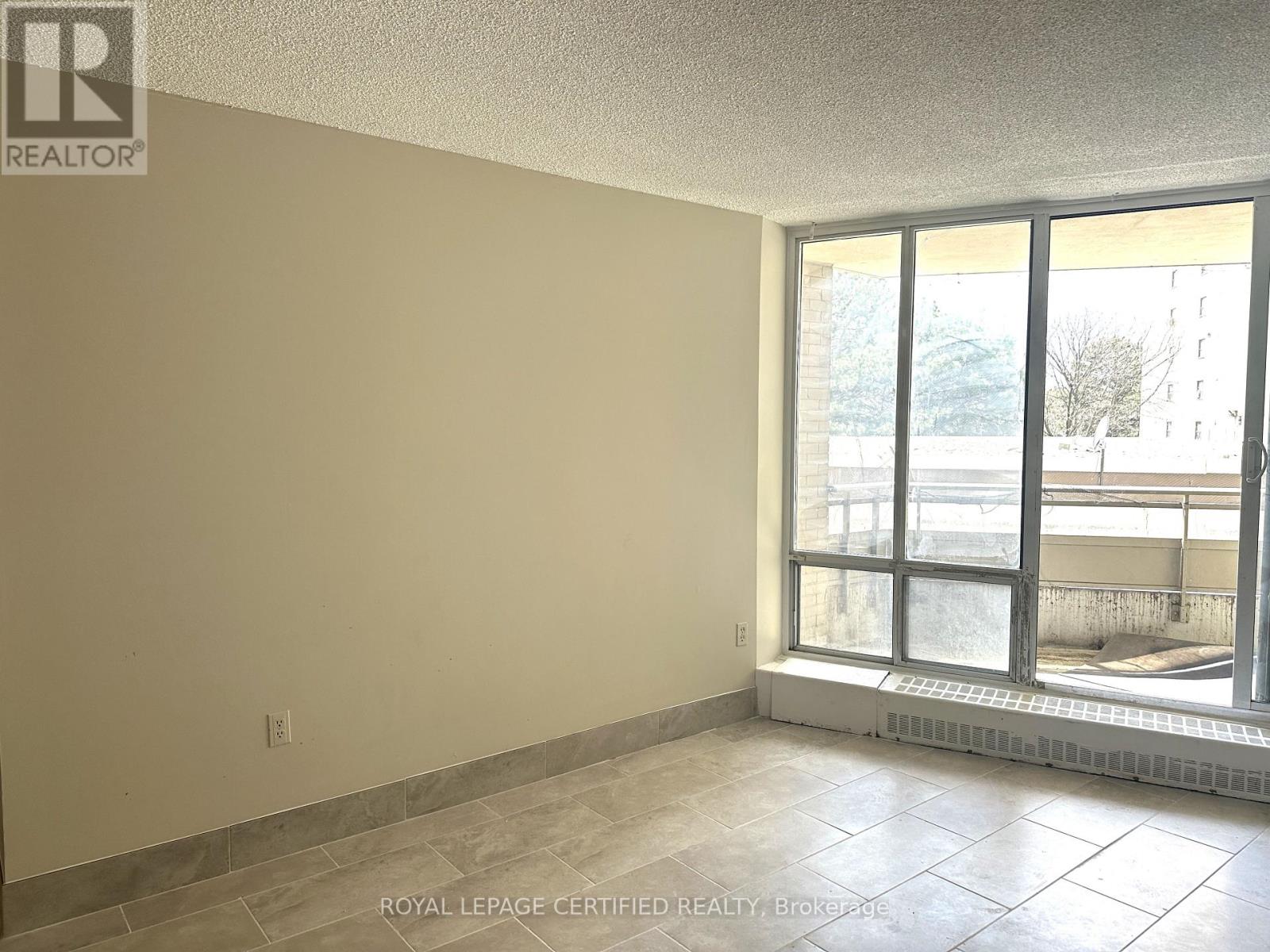 208 - 380 Dixon Road, Toronto, Ontario  M9R 1T3 - Photo 6 - W13021796